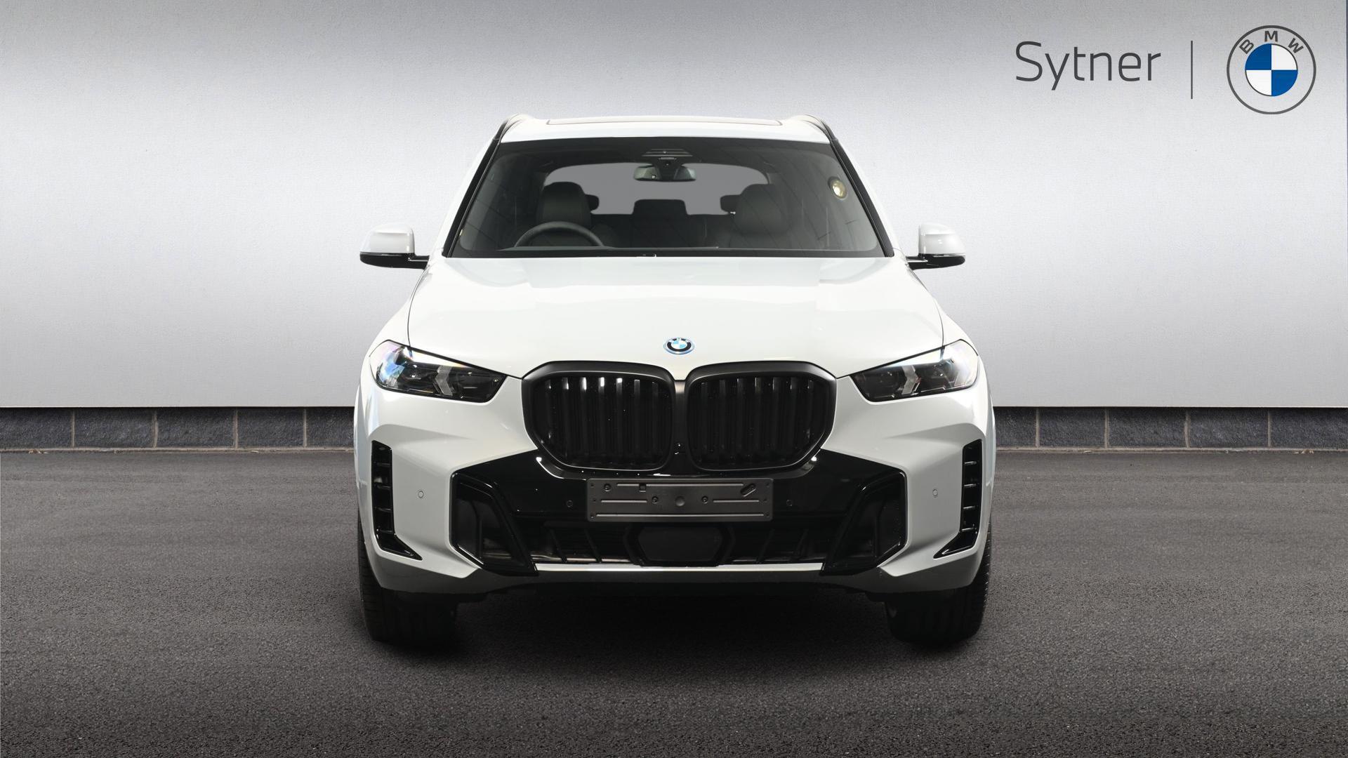 BMW X5 view 16