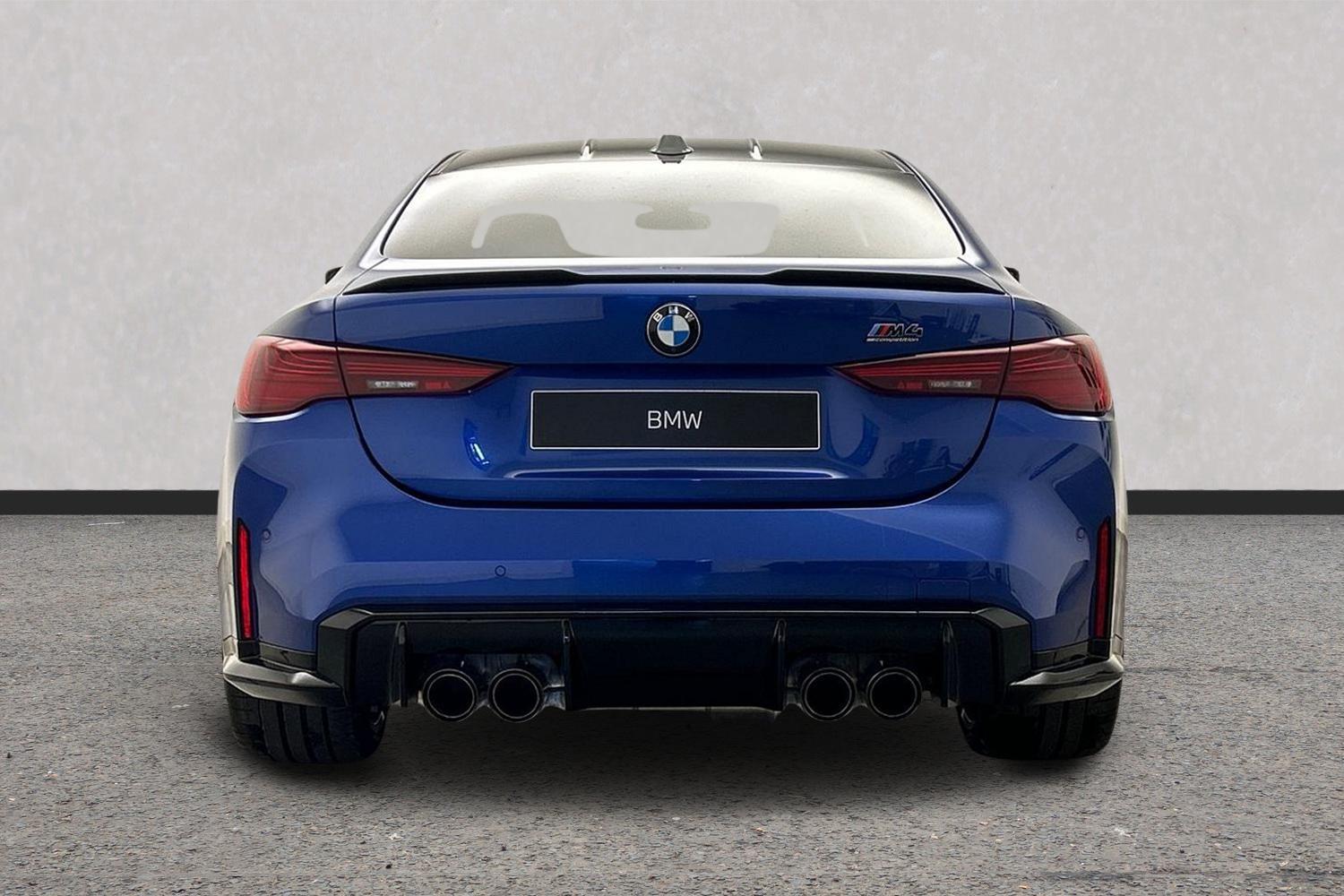 BMW M4 view 15