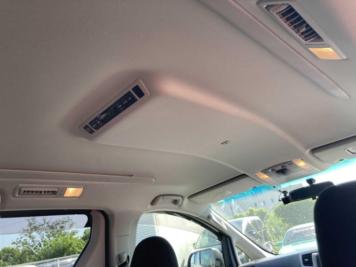 Toyota Vellfire view 22