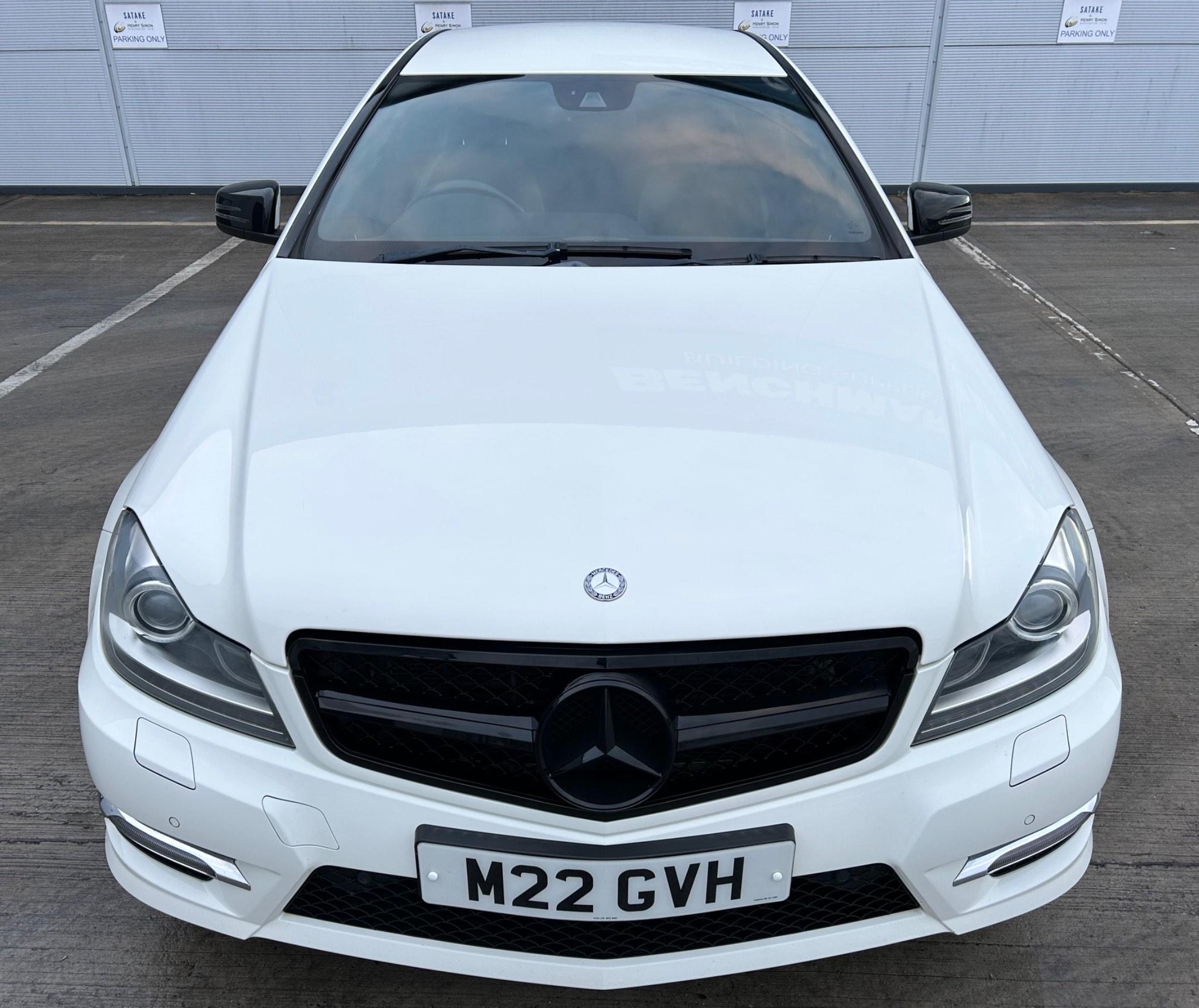 Mercedes-Benz C-Class view 3