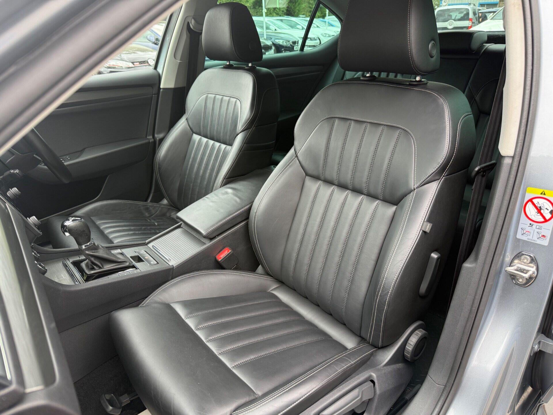 Skoda Superb view 3