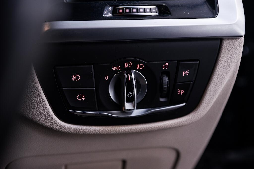 BMW X4 view 30