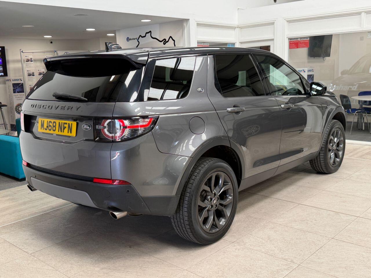 Land Rover Discovery Sport view 28