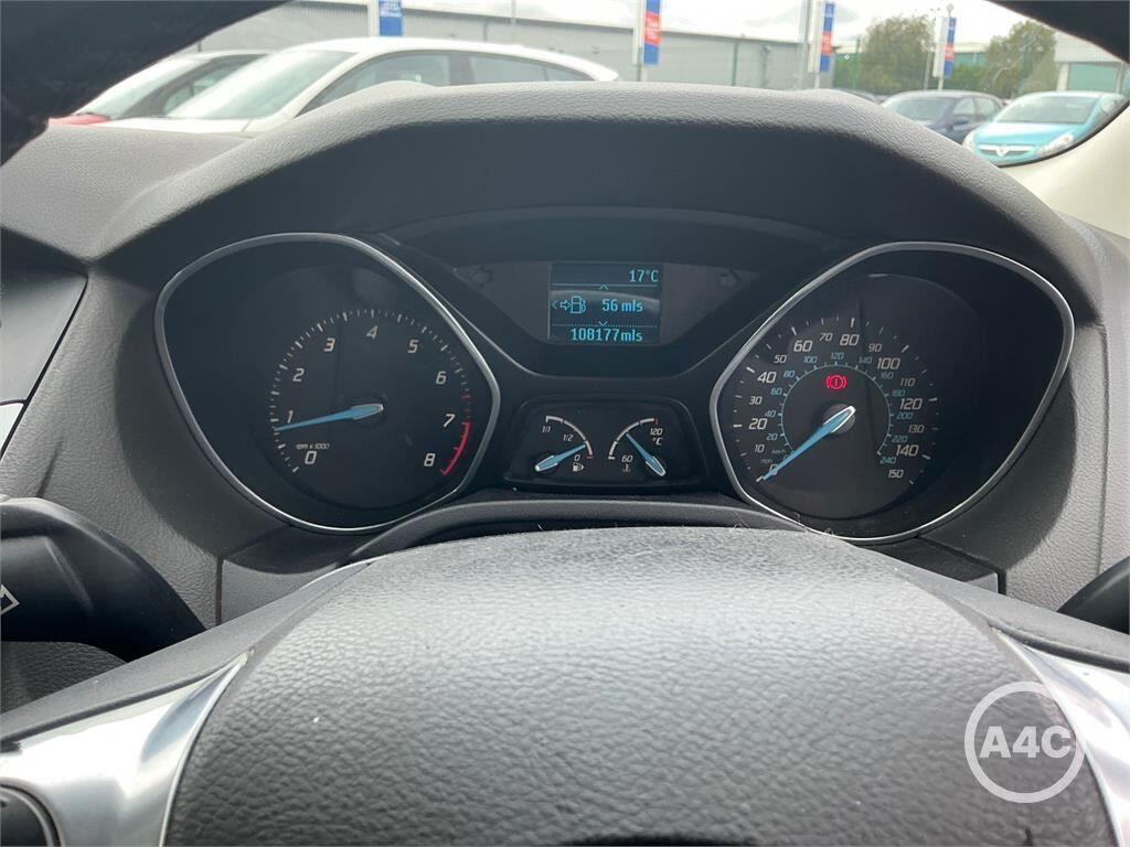 Ford Focus view 5