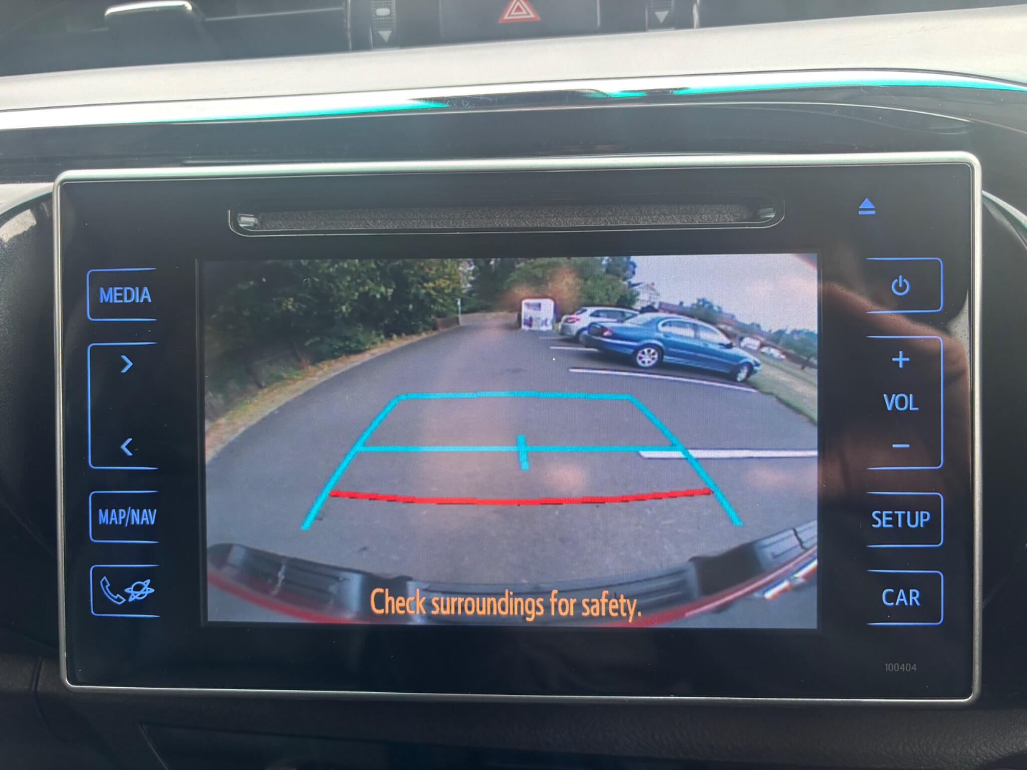 Toyota Hilux view 13