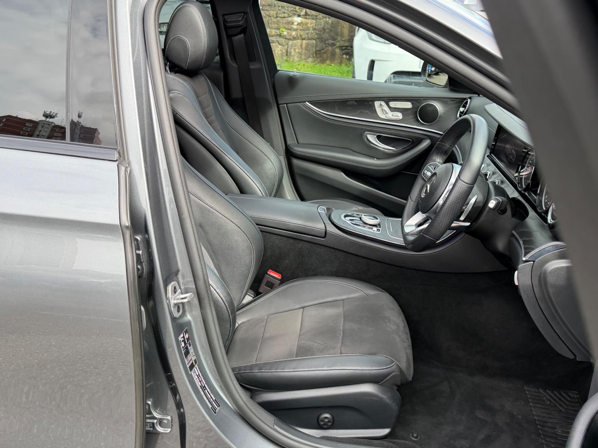 Mercedes-Benz E-Class view 17