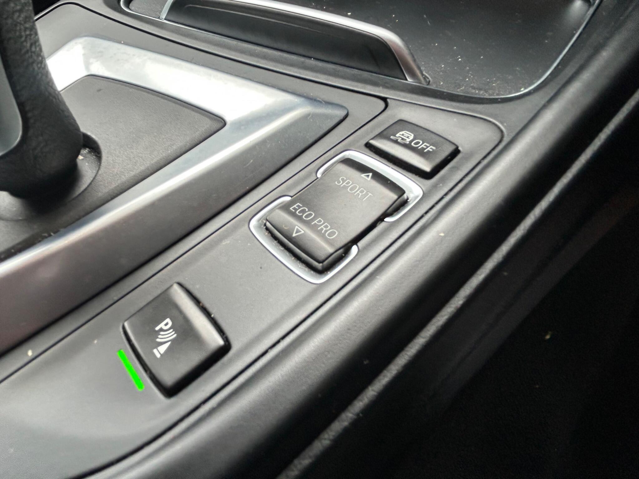 BMW 3 Series view 21