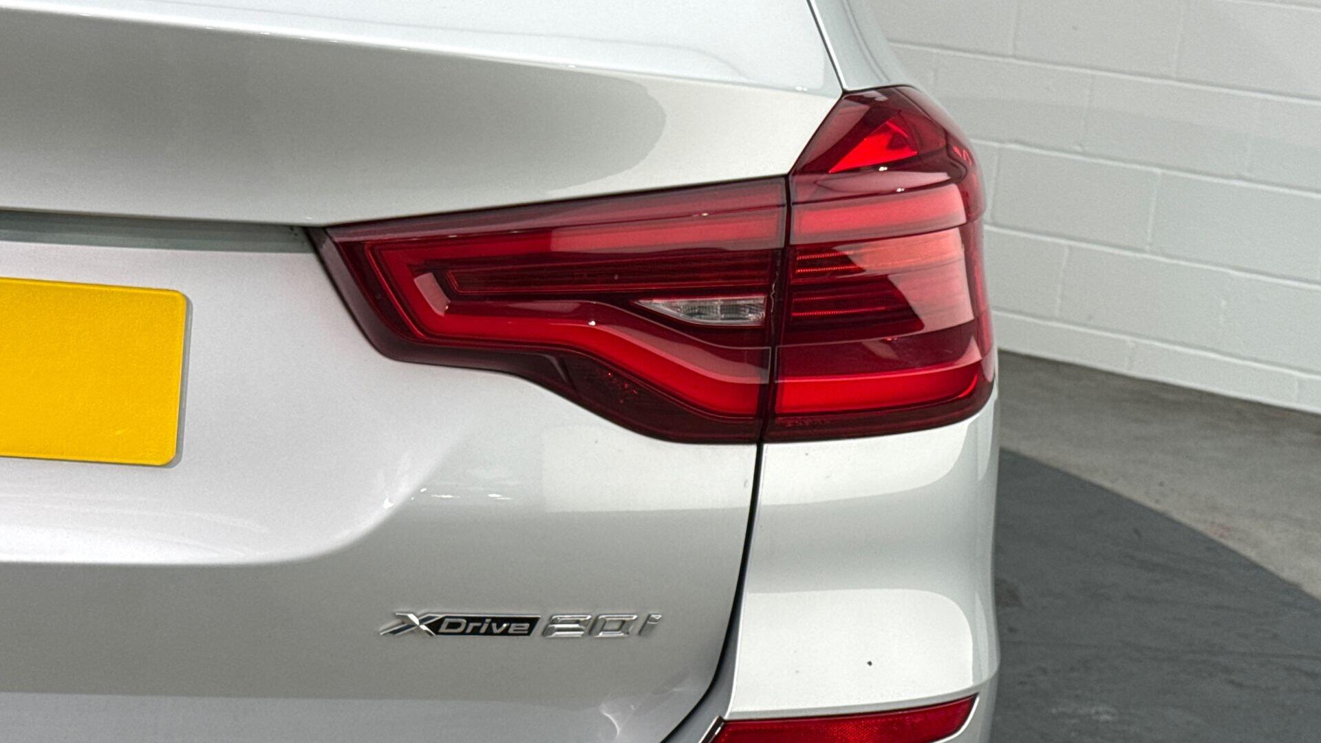 BMW X3 view 22
