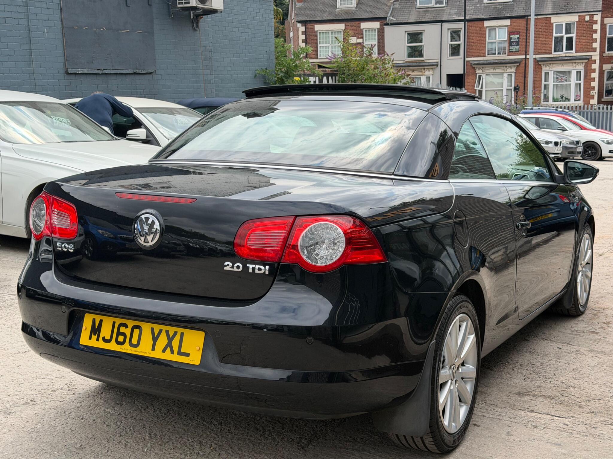 Volkswagen Eos view 4