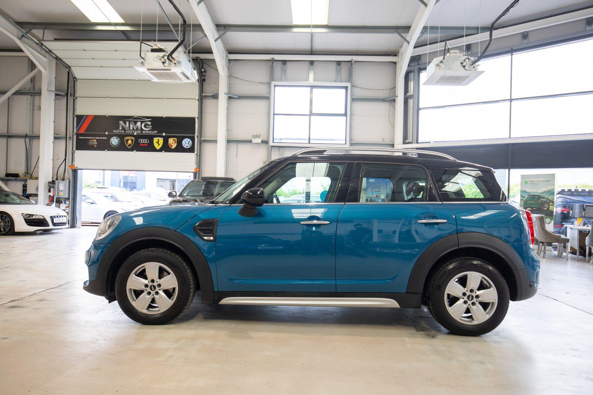 Mini Countryman view 36