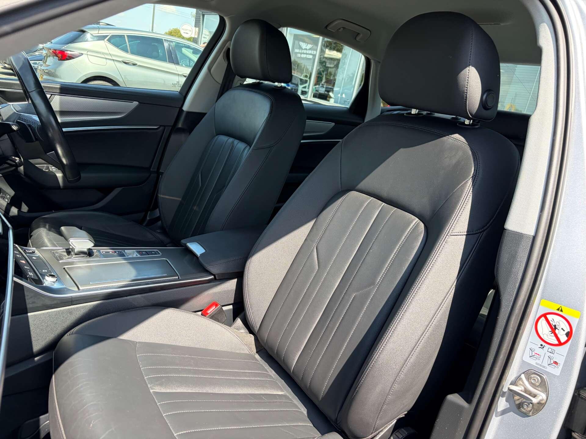 Audi A6 Saloon view 17