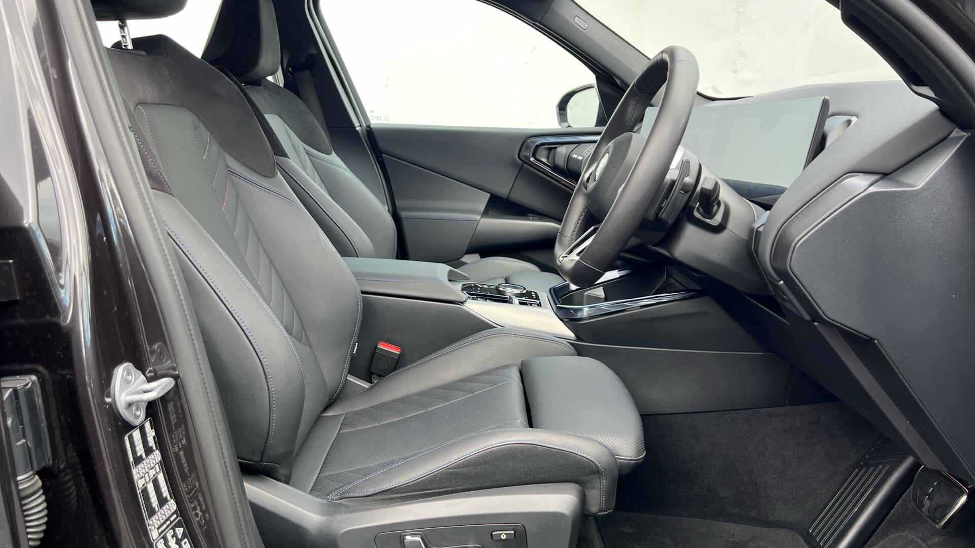 BMW X3 view 11