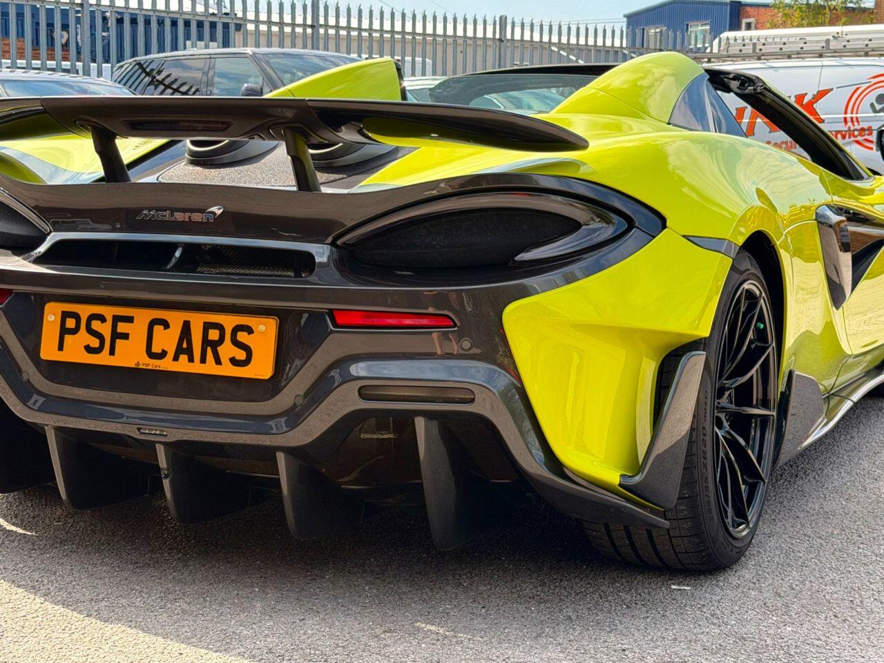 McLaren 600LT view 24