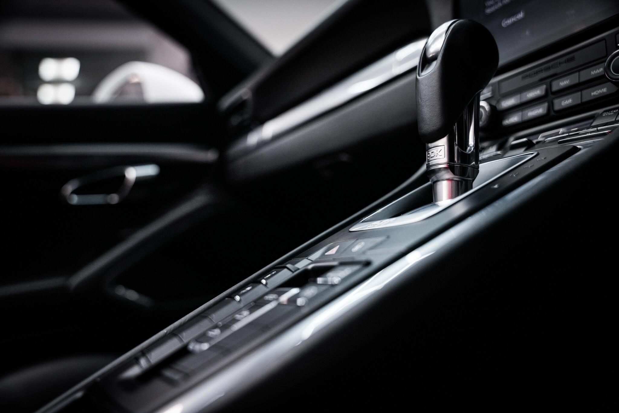 Porsche 911 view 45