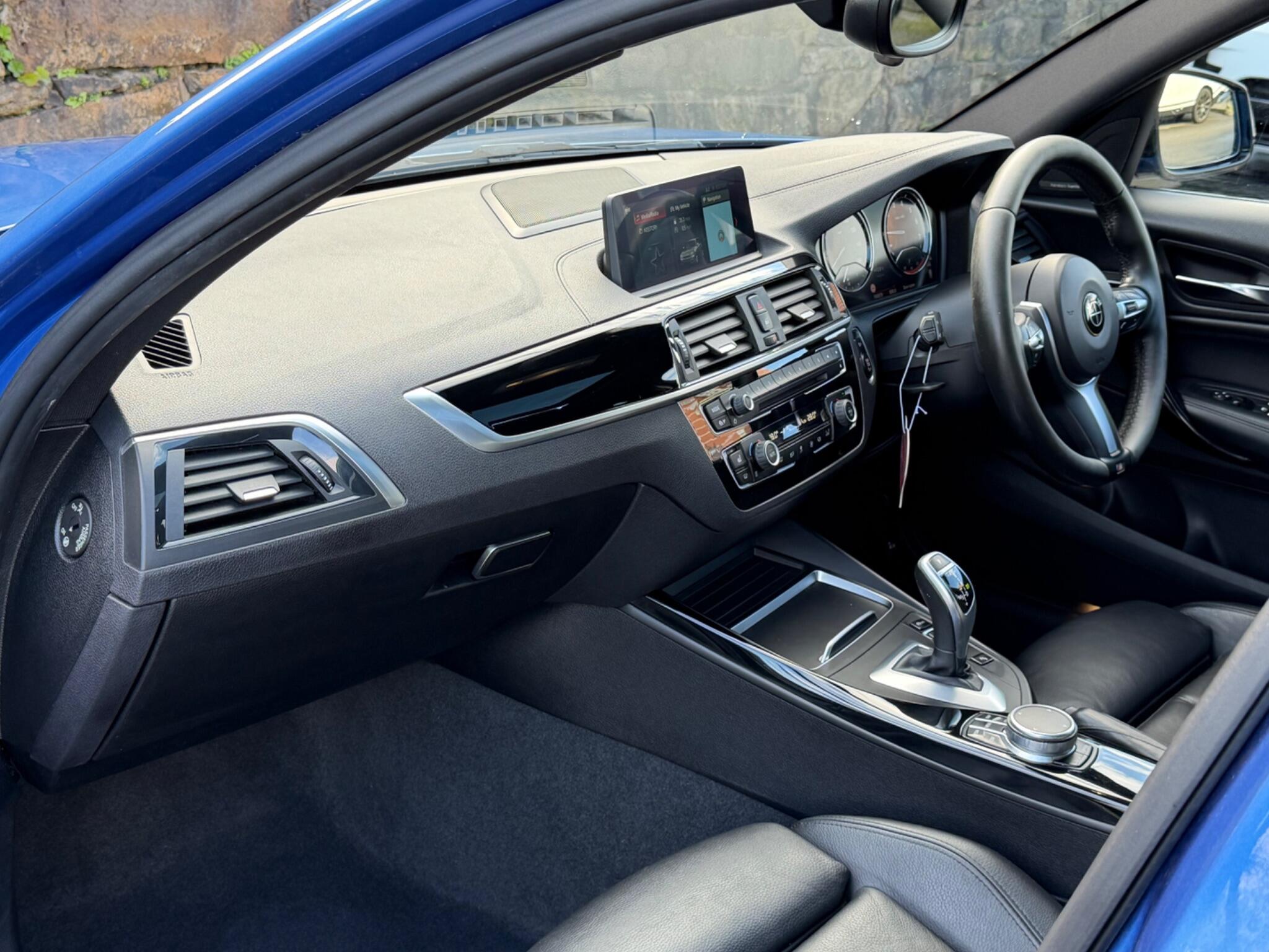 BMW 1 Series view 15