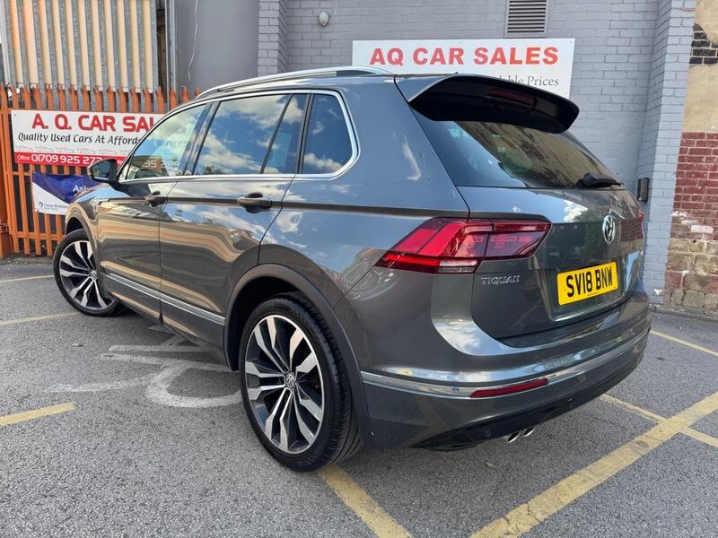 Volkswagen Tiguan view 5