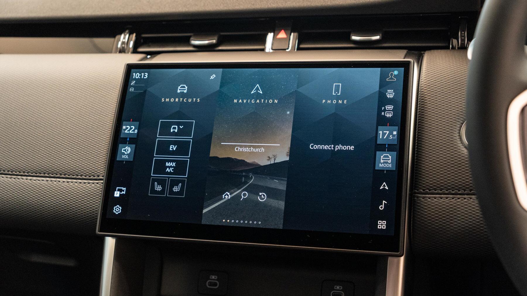 Land Rover Discovery Sport view 21
