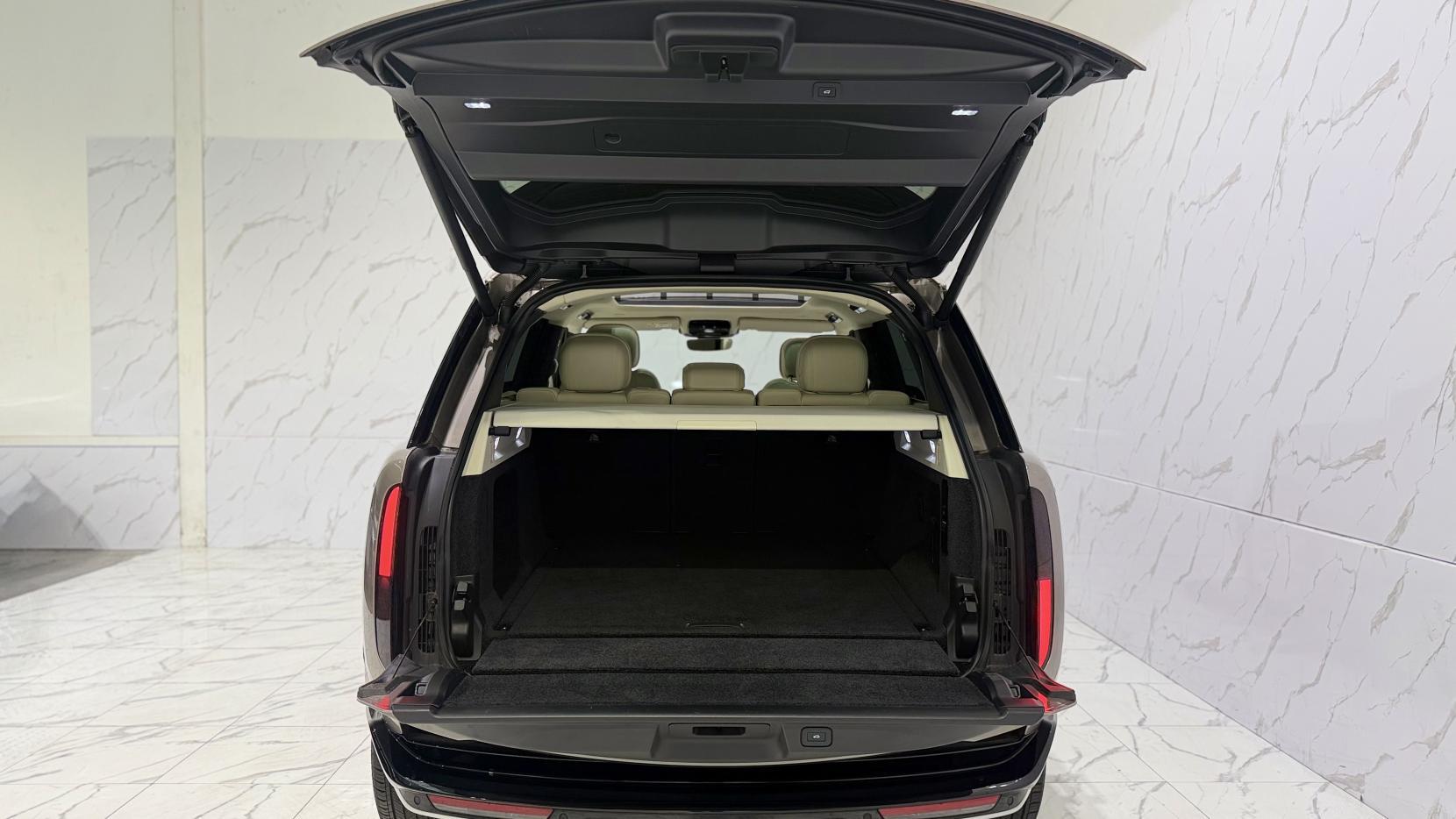 Land Rover Range Rover view 40