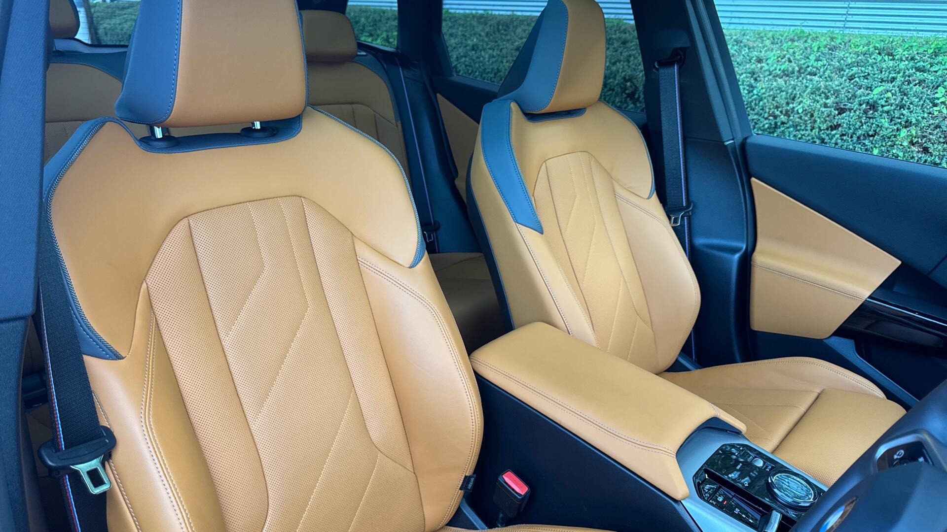 BMW X3 view 11