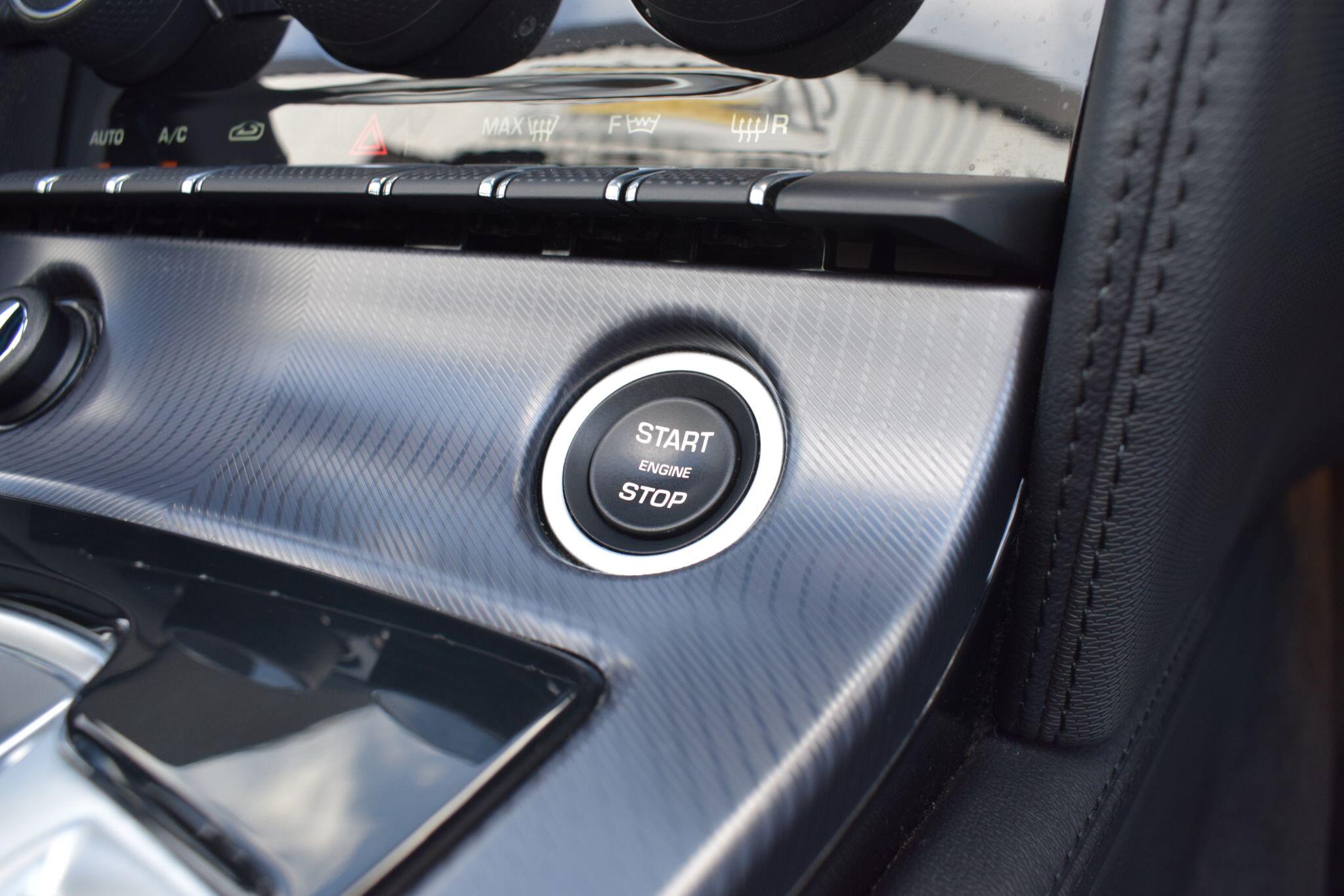 Jaguar F-Type view 18