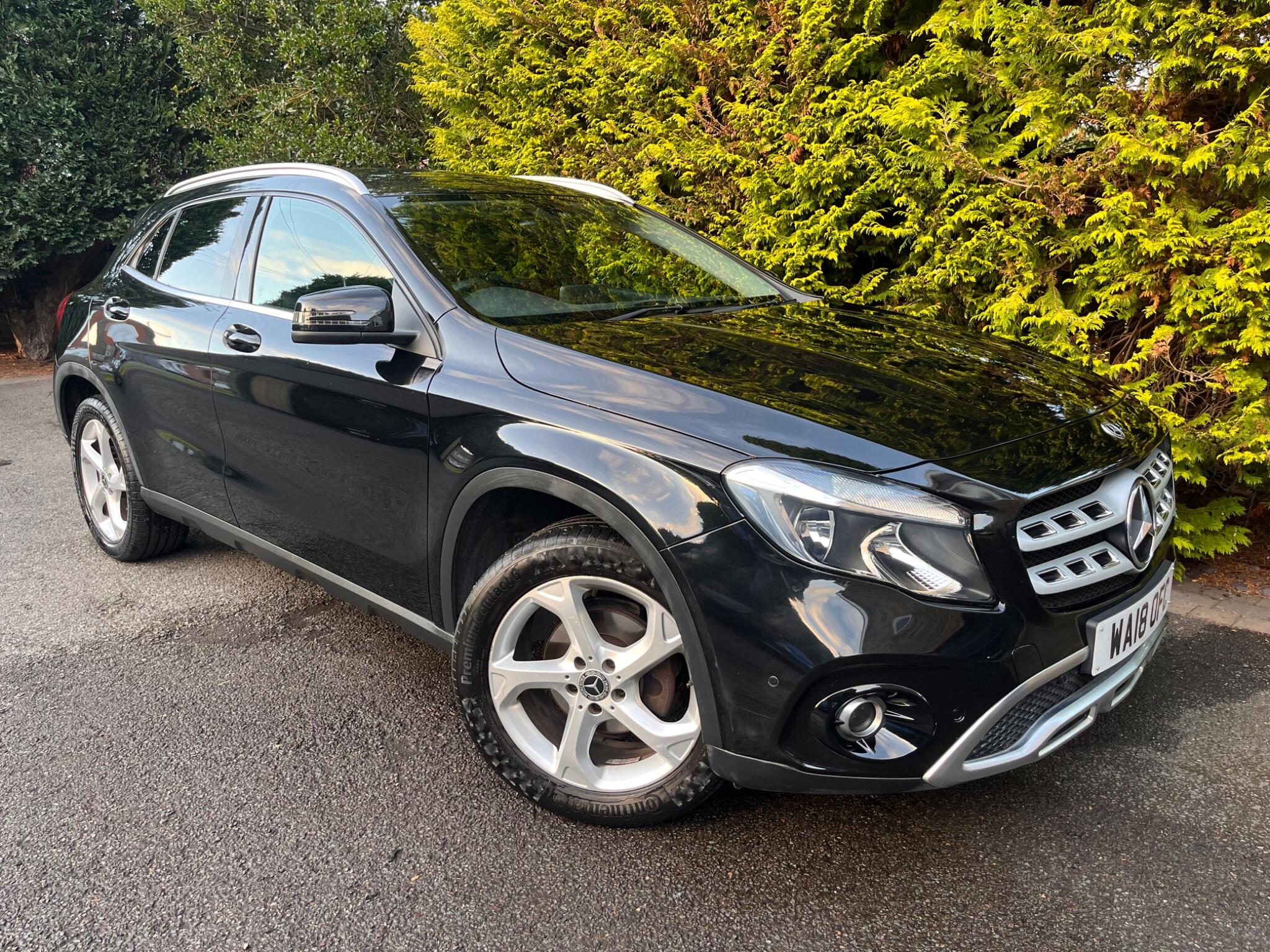 Mercedes-Benz Gla view 21