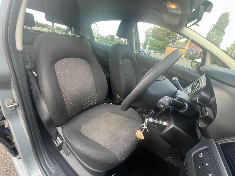 Fiat Grande Punto view 14