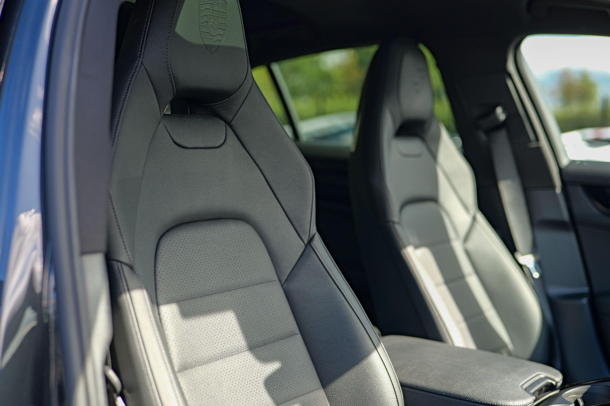 Porsche Panamera view 24