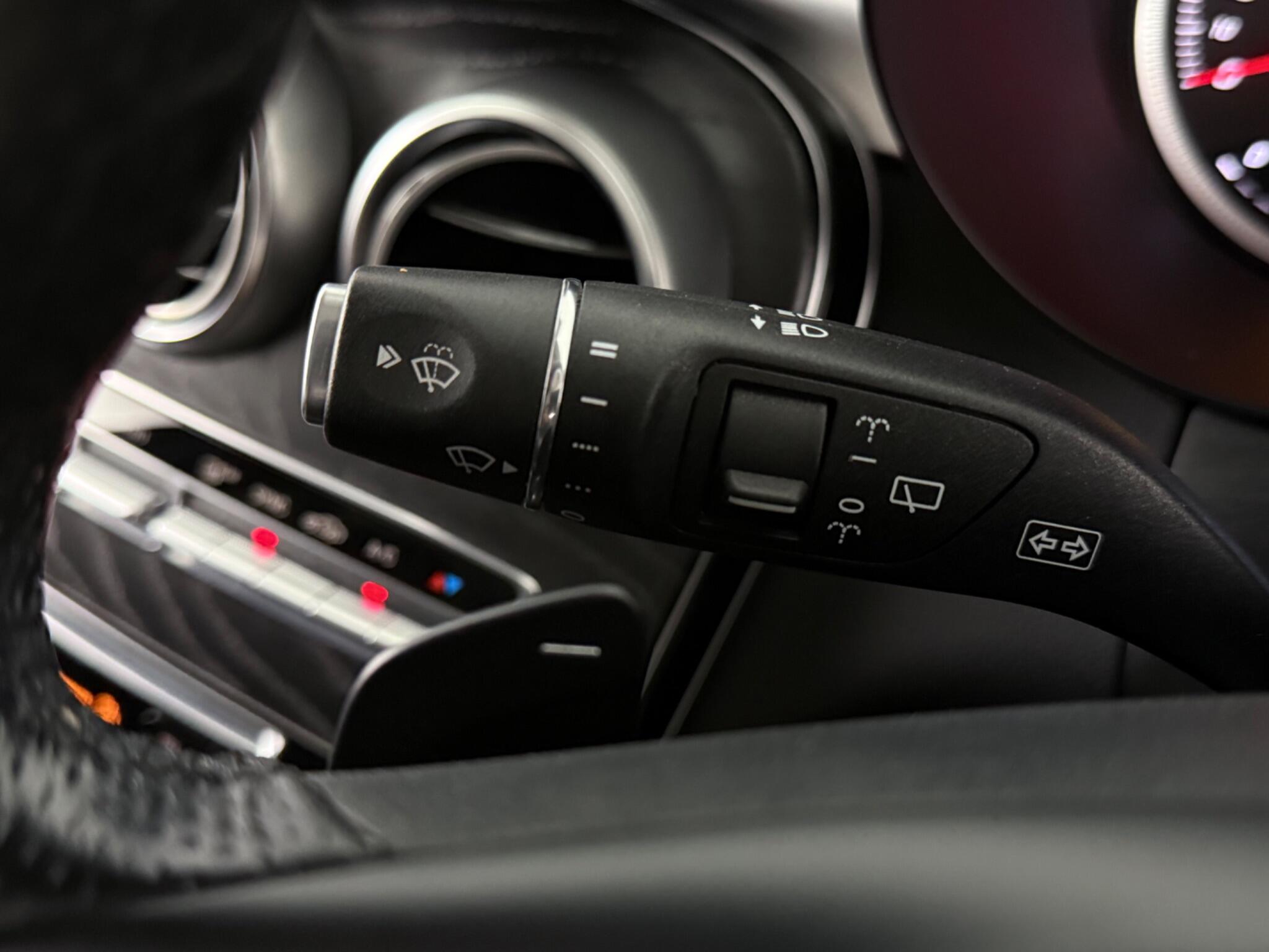 Mercedes-Benz GLC view 18
