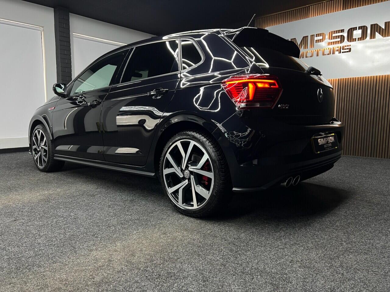 Volkswagen Polo view 5