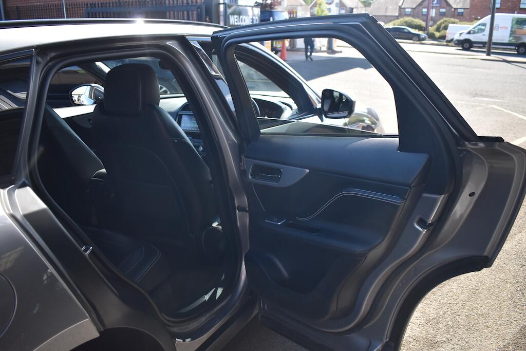 Jaguar F-Pace view 30