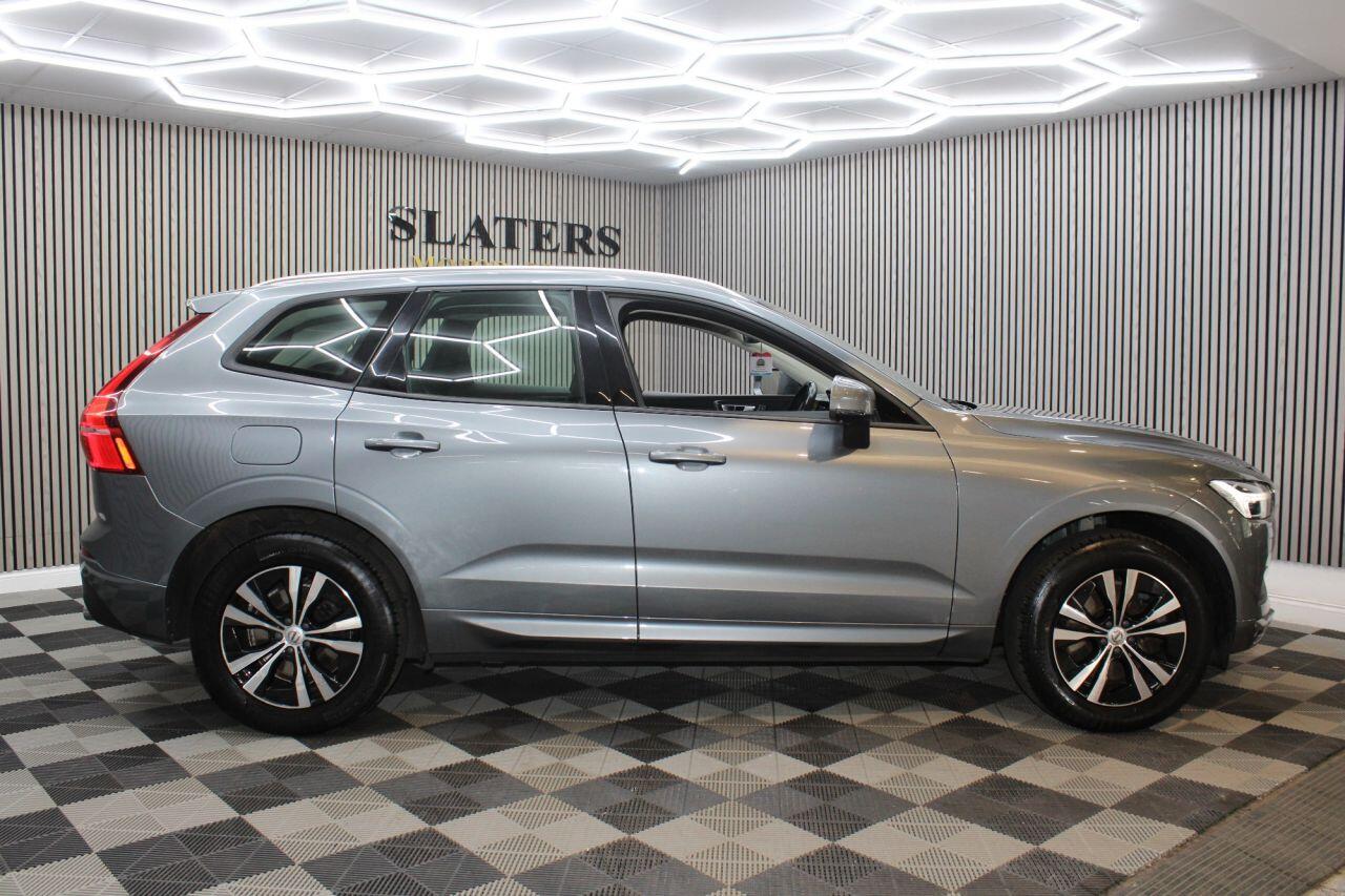 Volvo XC60 view 2