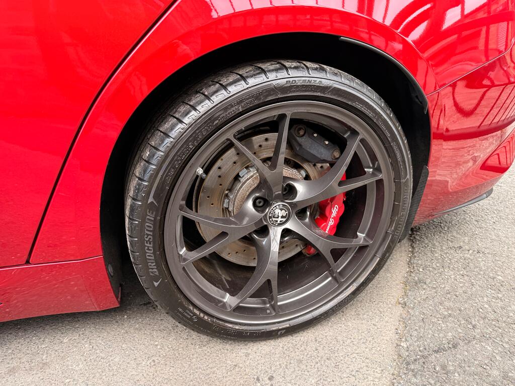 Alfa Romeo Giulia view 17