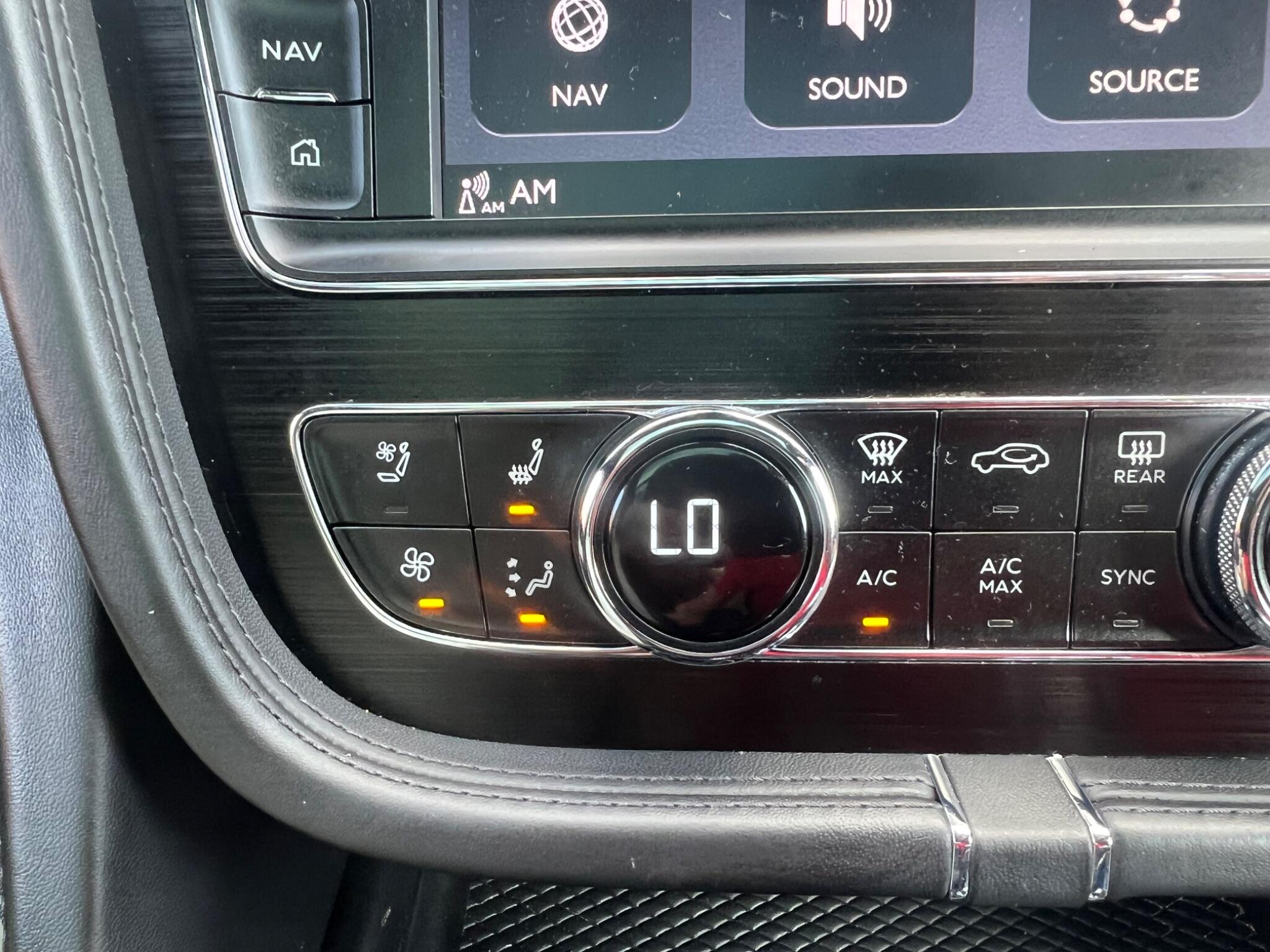 Bentley Bentayga view 64