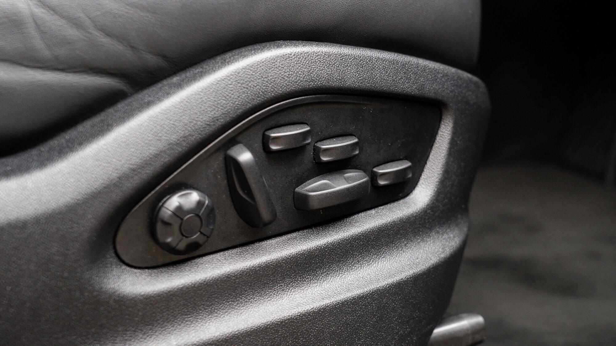 Porsche Cayenne view 50