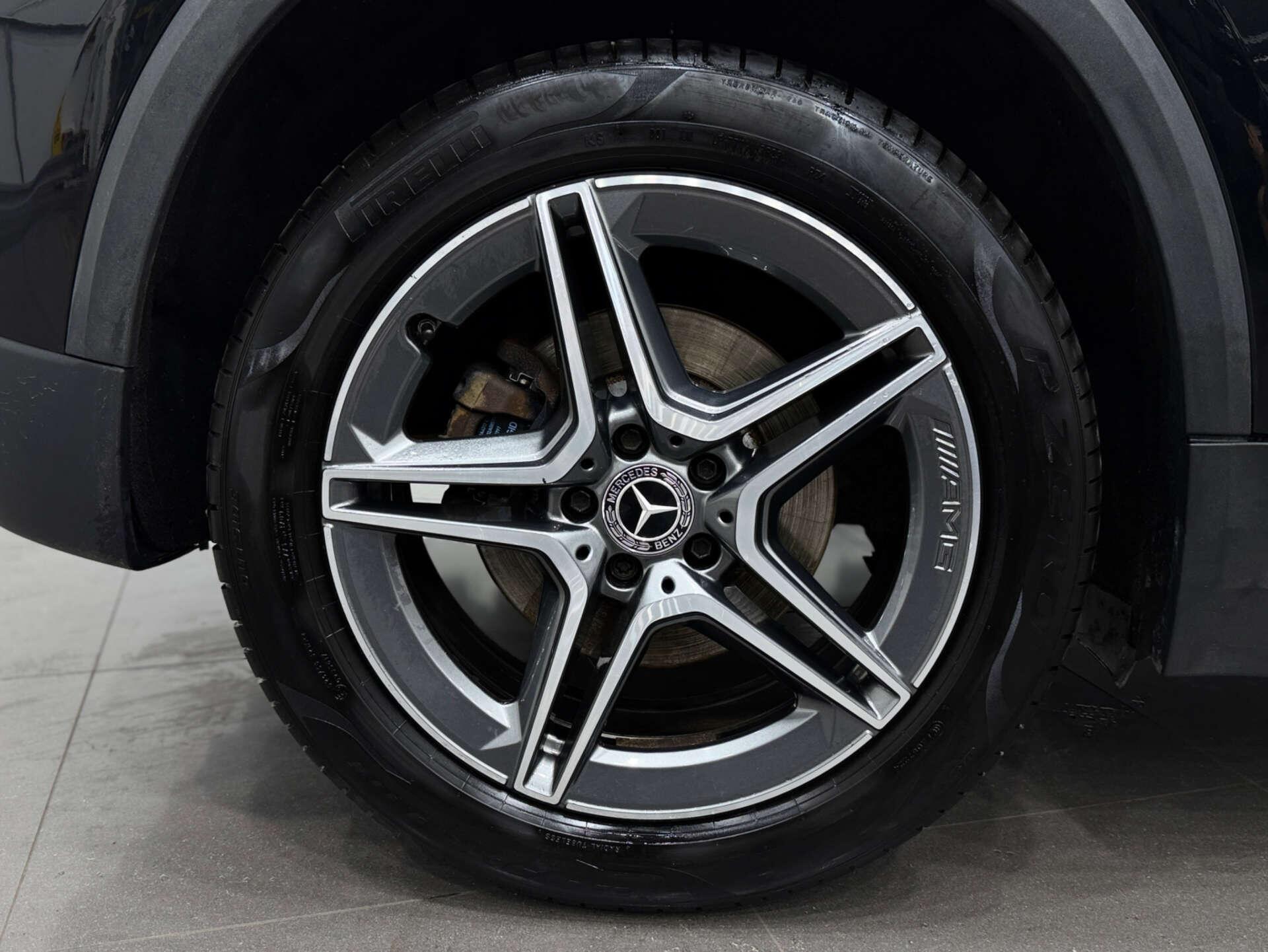 Mercedes-Benz Gla view 10