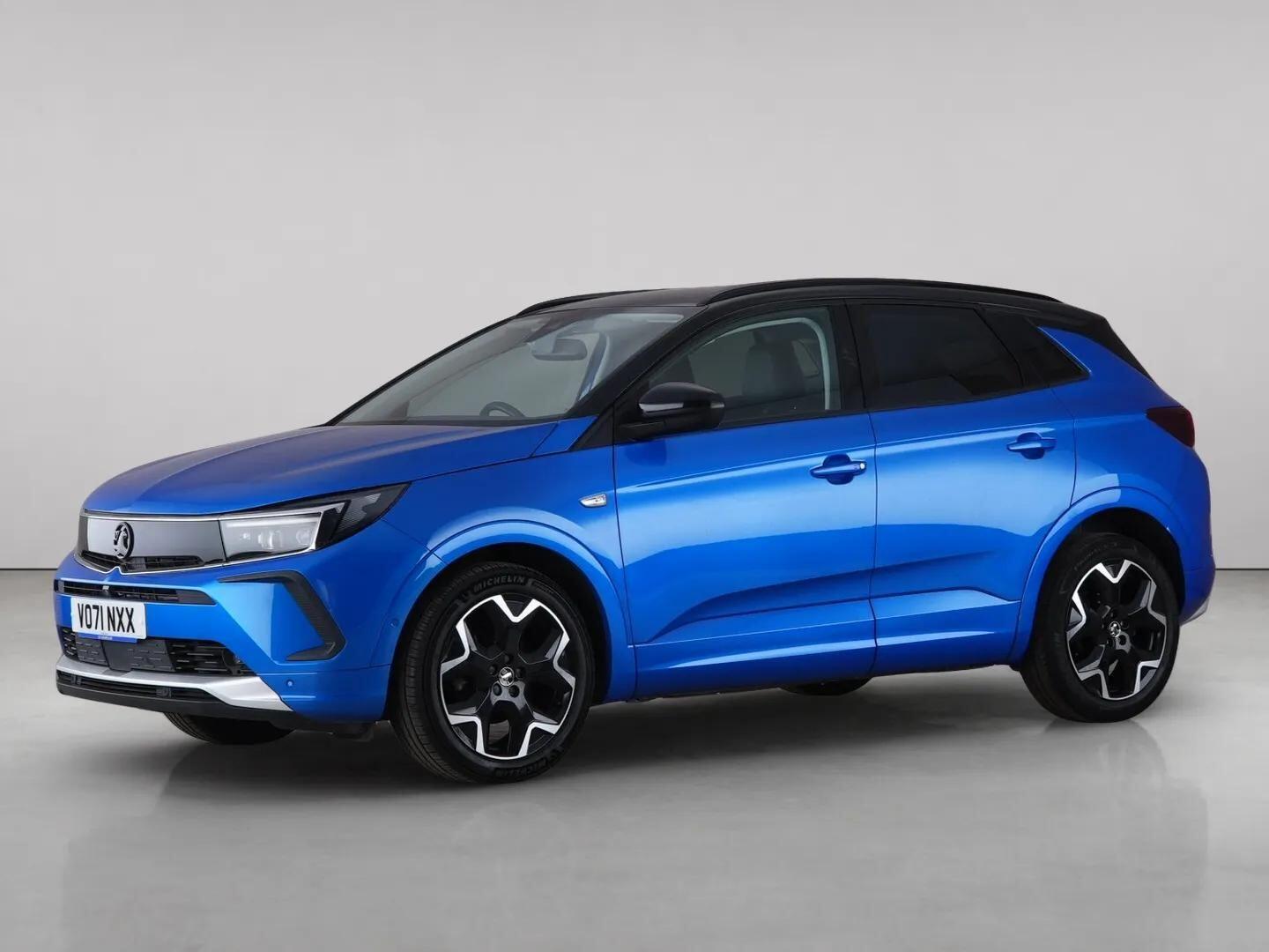 Vauxhall Grandland X view 2