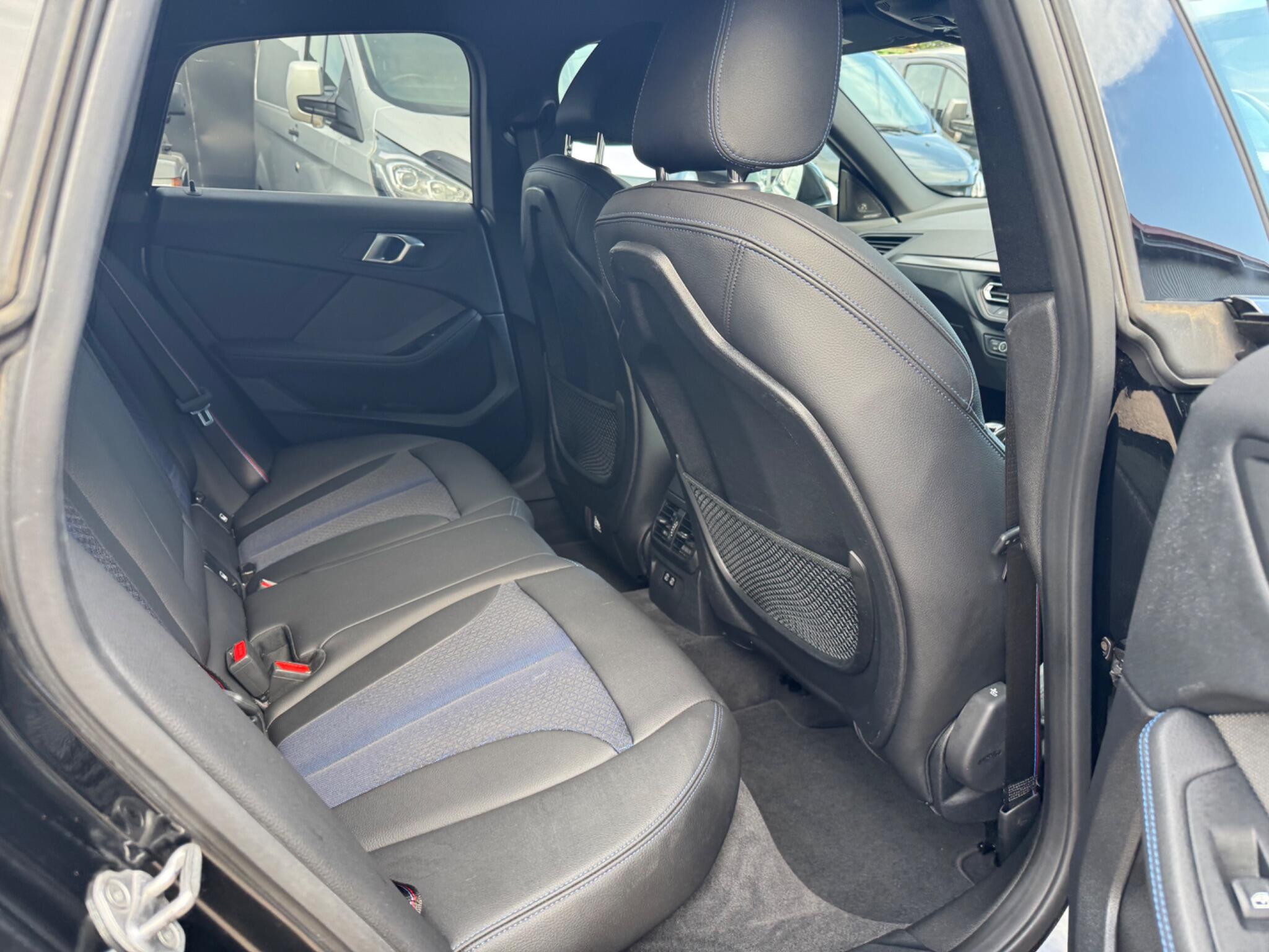 BMW 2 Series view 17