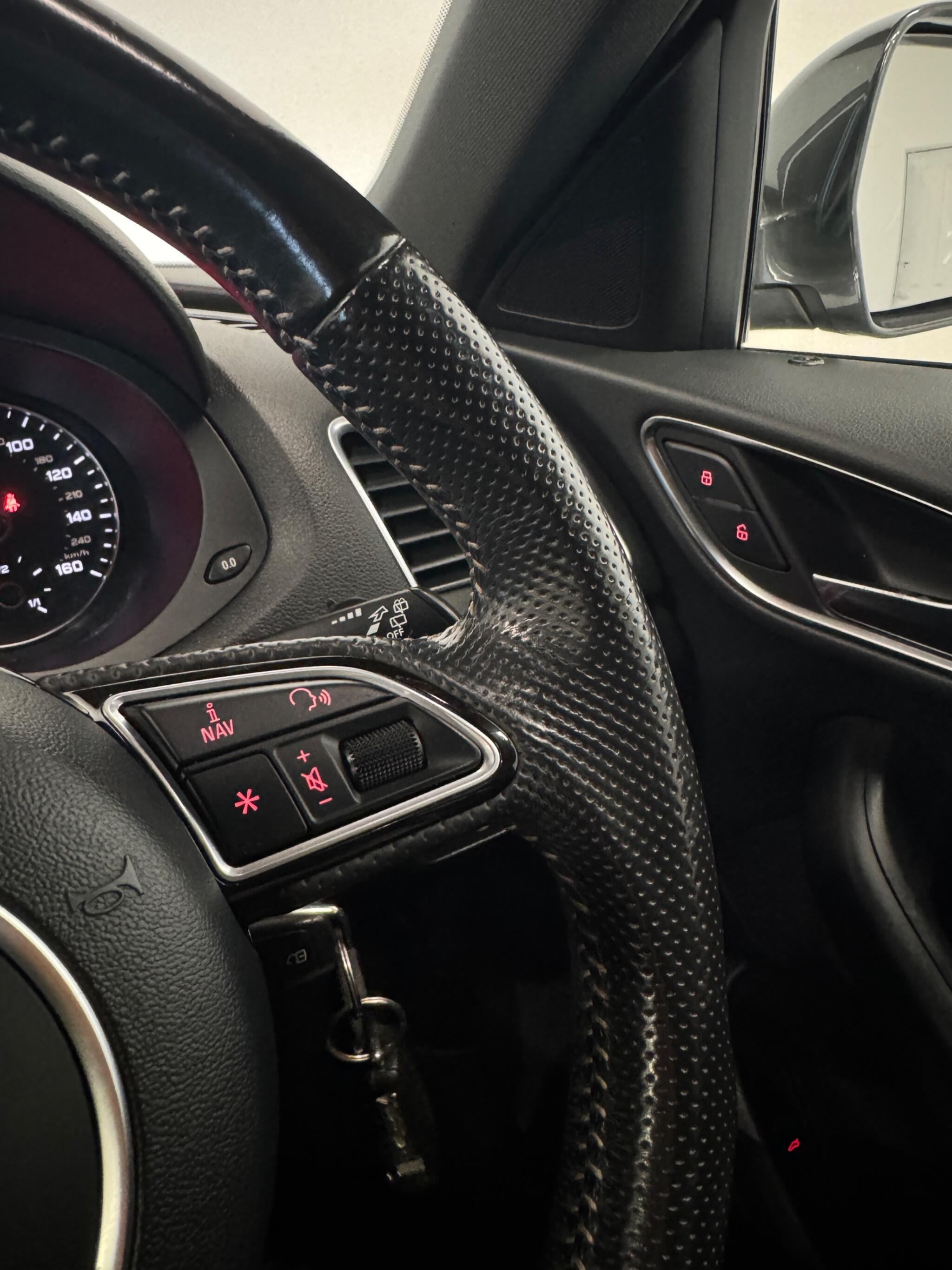 Audi Q3 view 27