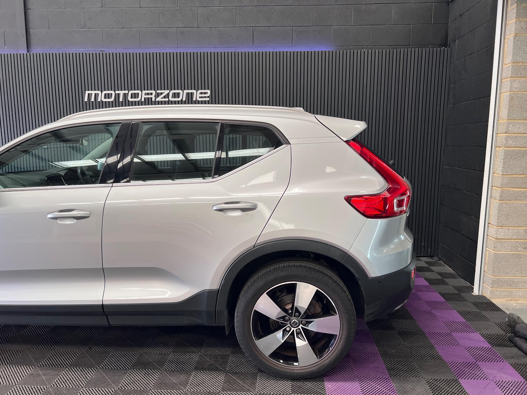 Volvo XC40 view 18