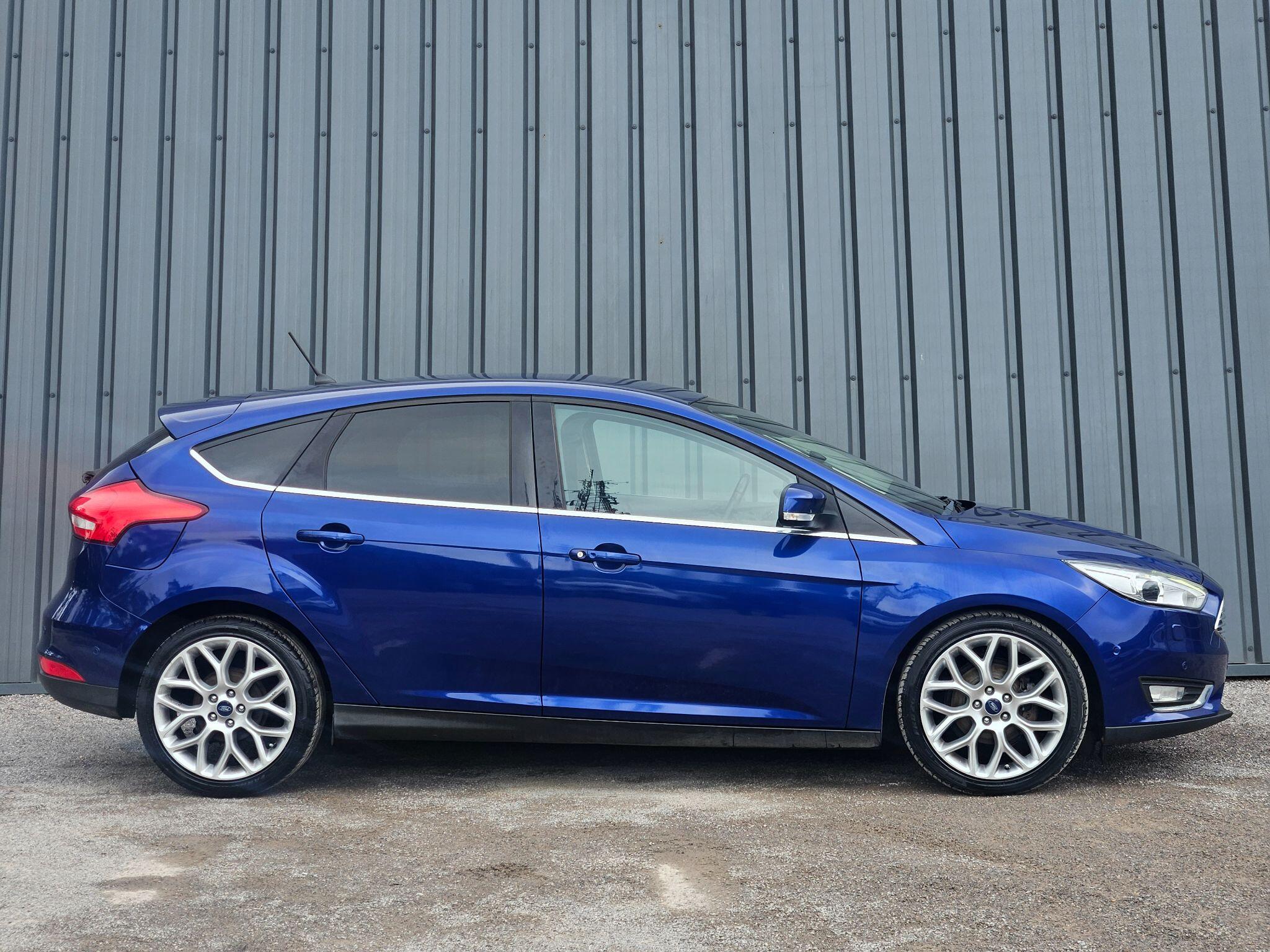 2017 Ford Focus image 5