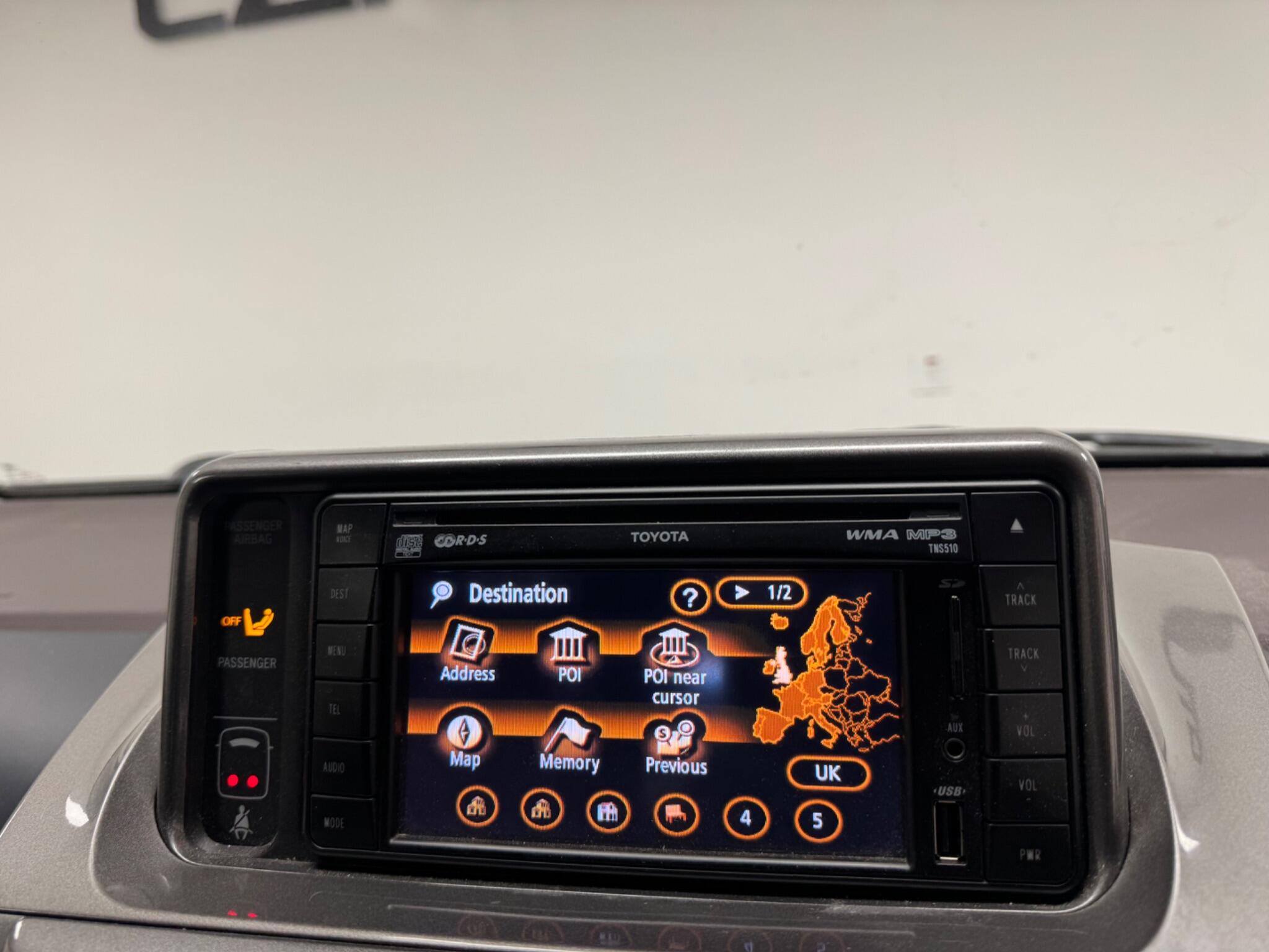 Toyota Iq view 13