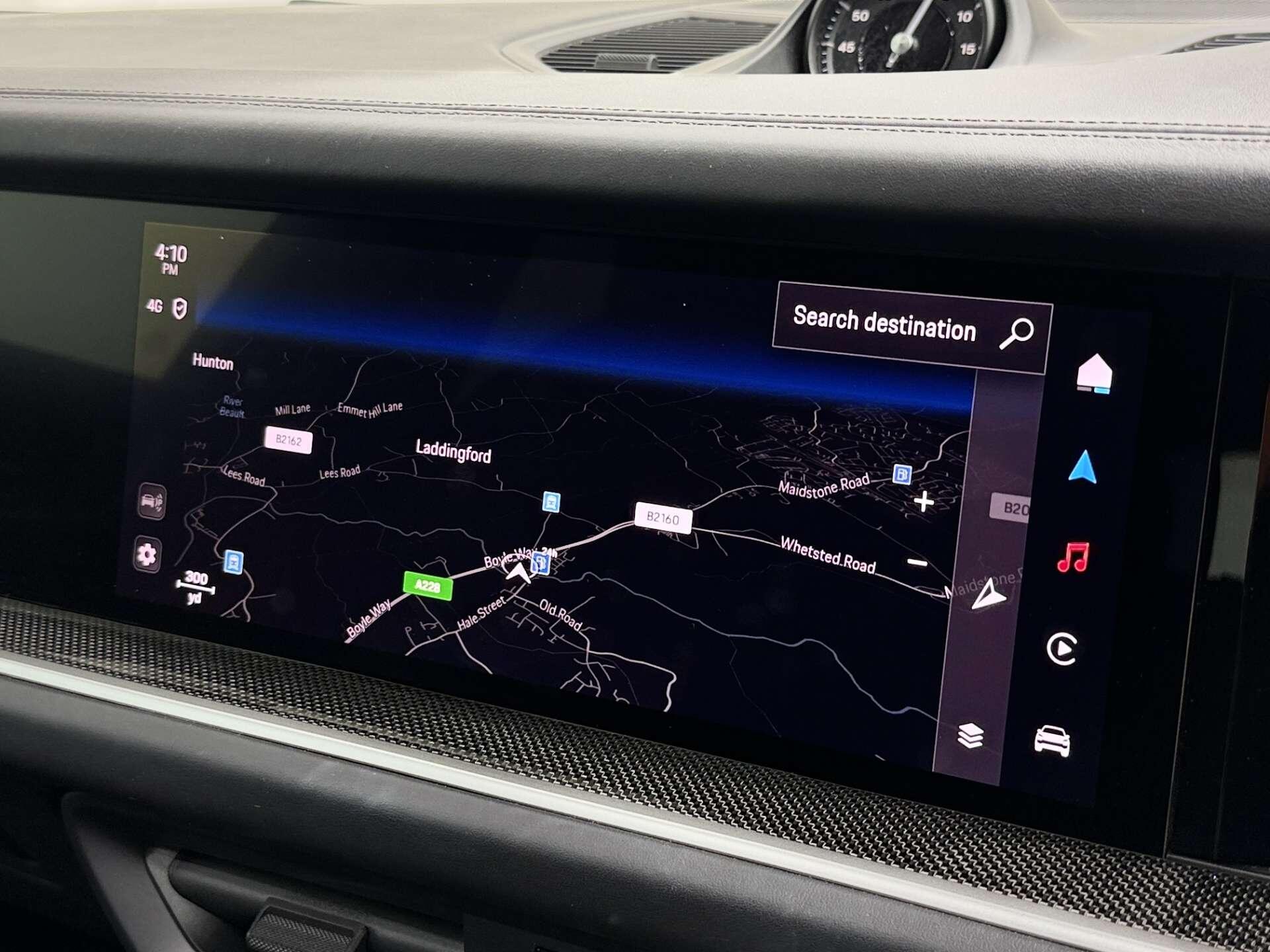 Porsche Cayenne view 52