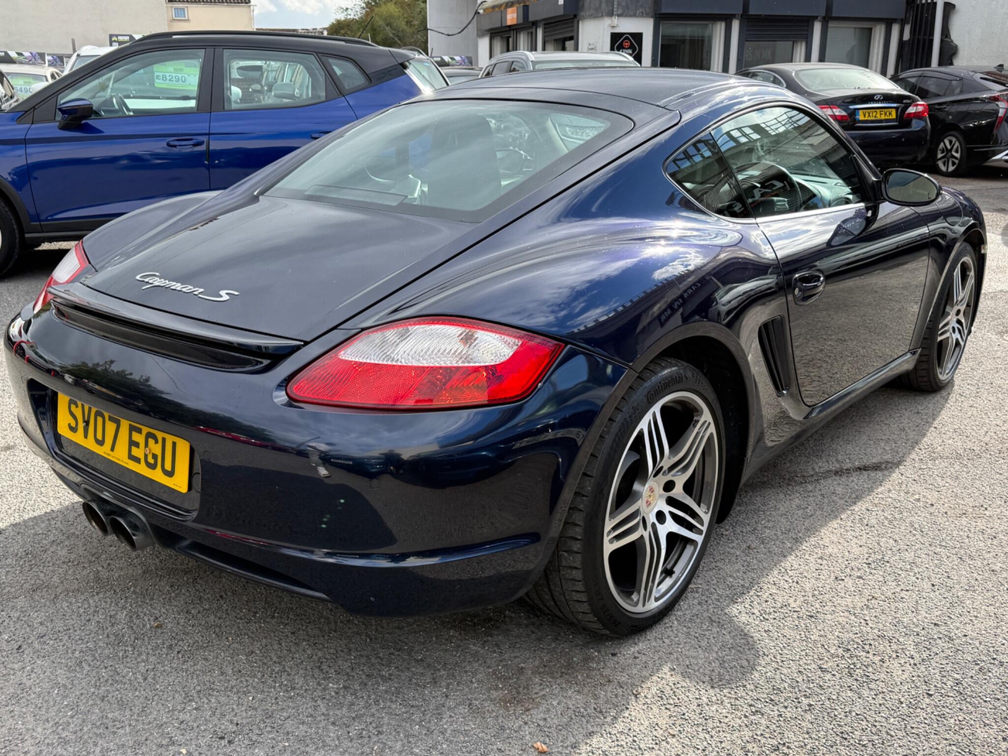Porsche Cayman - Image 14