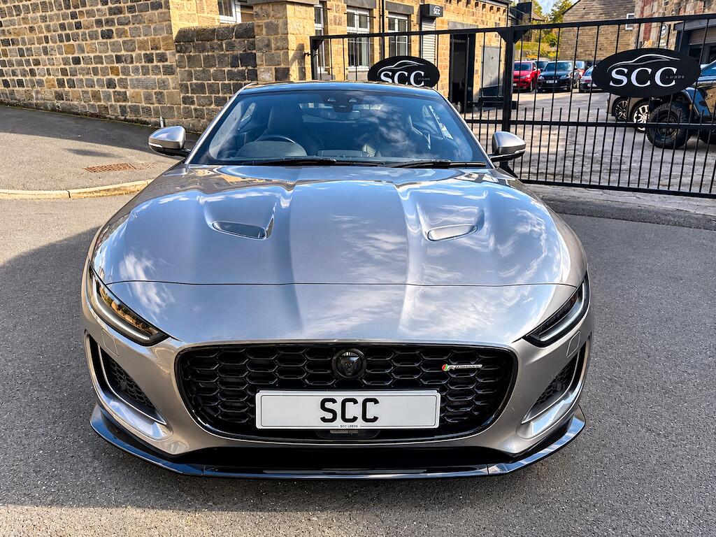 Jaguar F-Type view 10