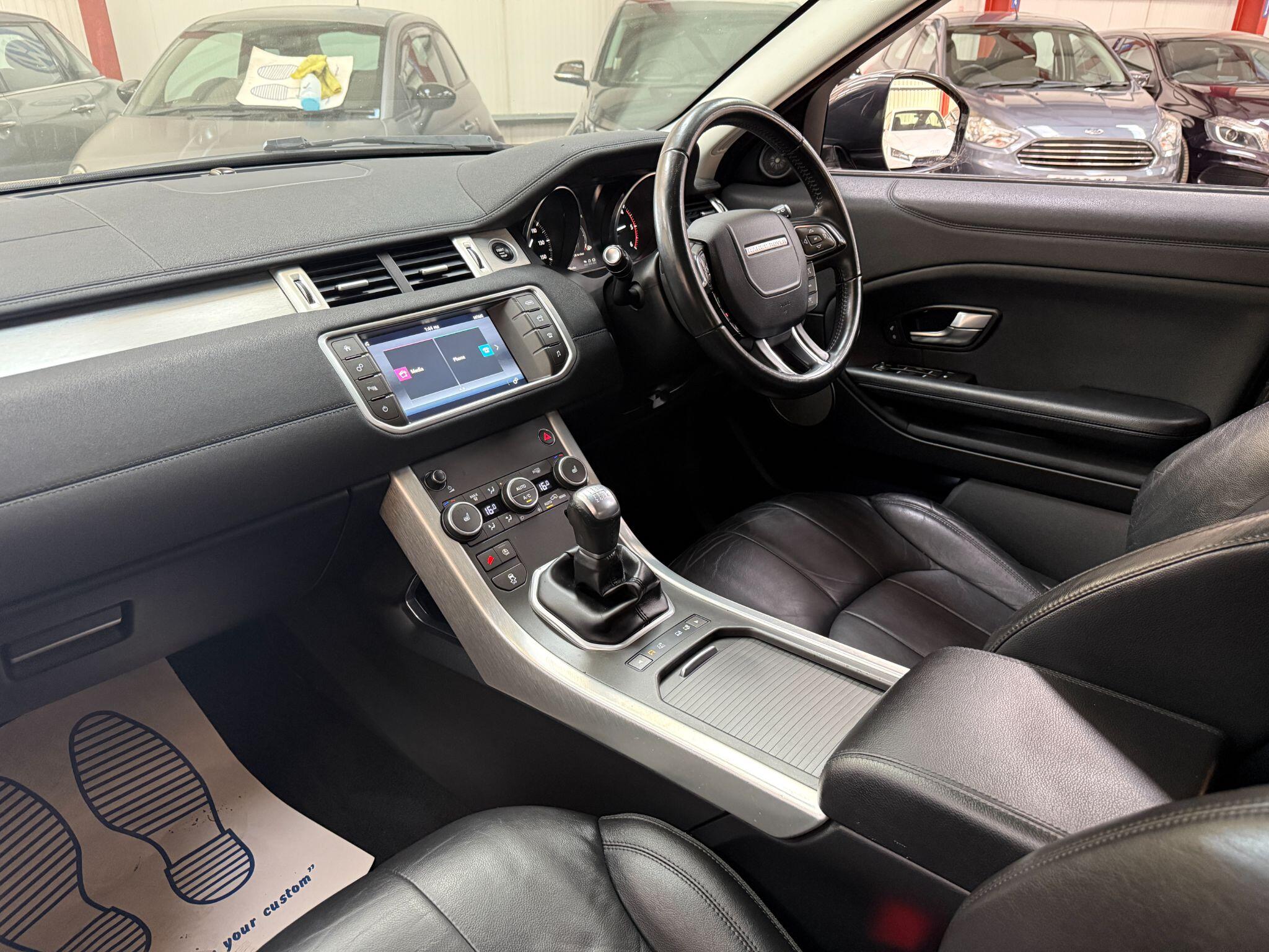 Land Rover Range Rover Evoque view 6