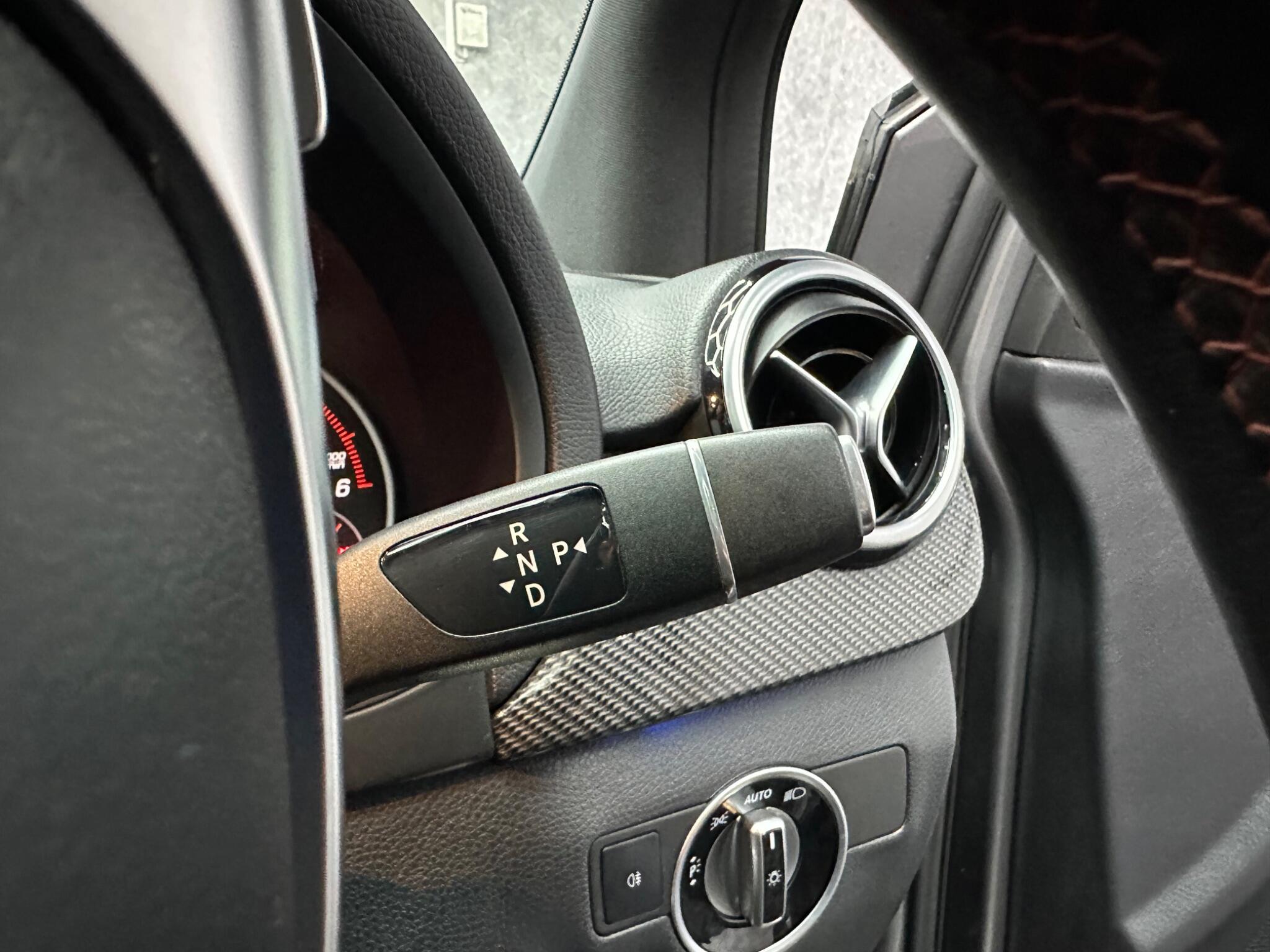 Mercedes-Benz B-Class view 24
