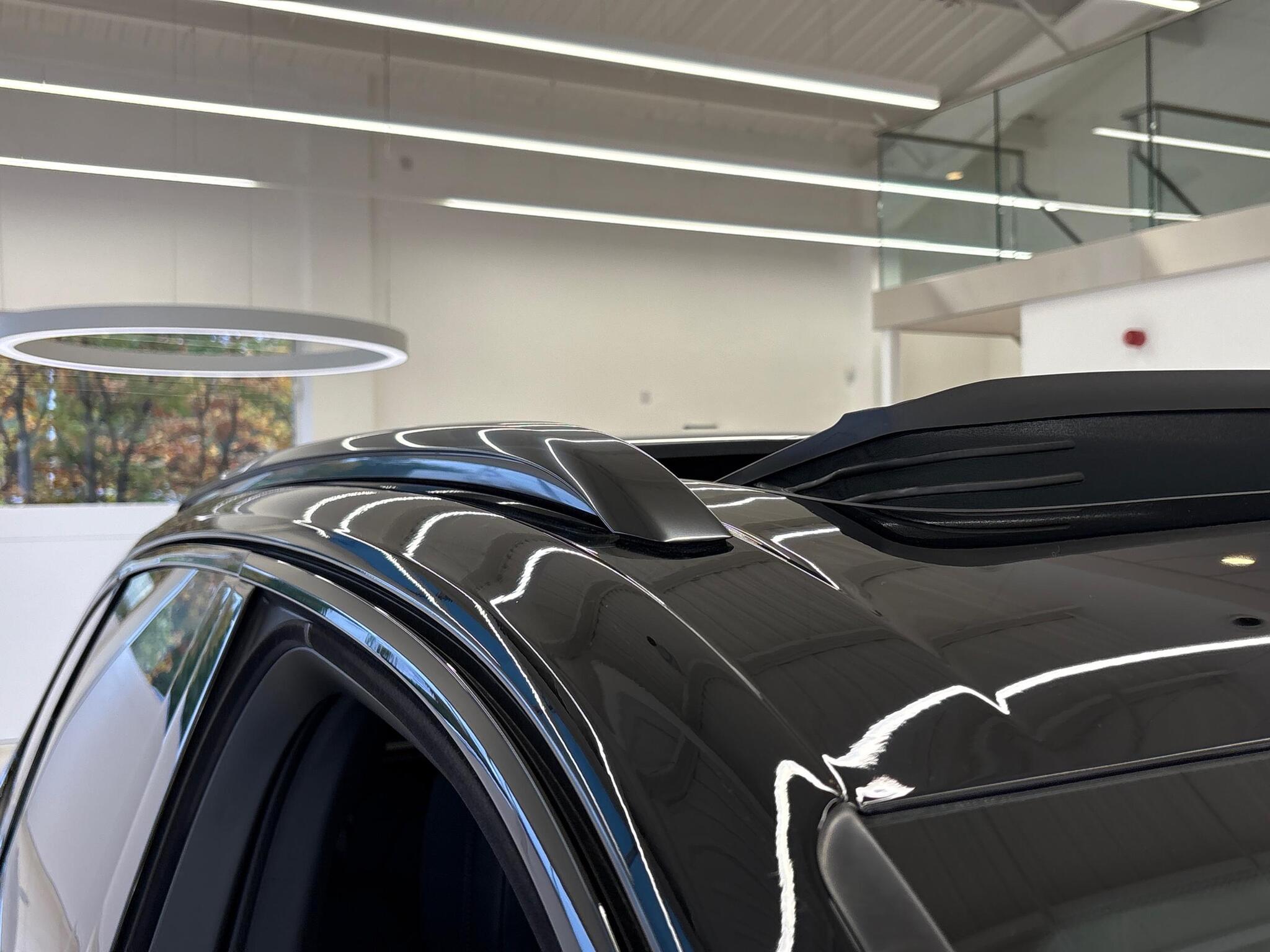 Porsche Cayenne view 49