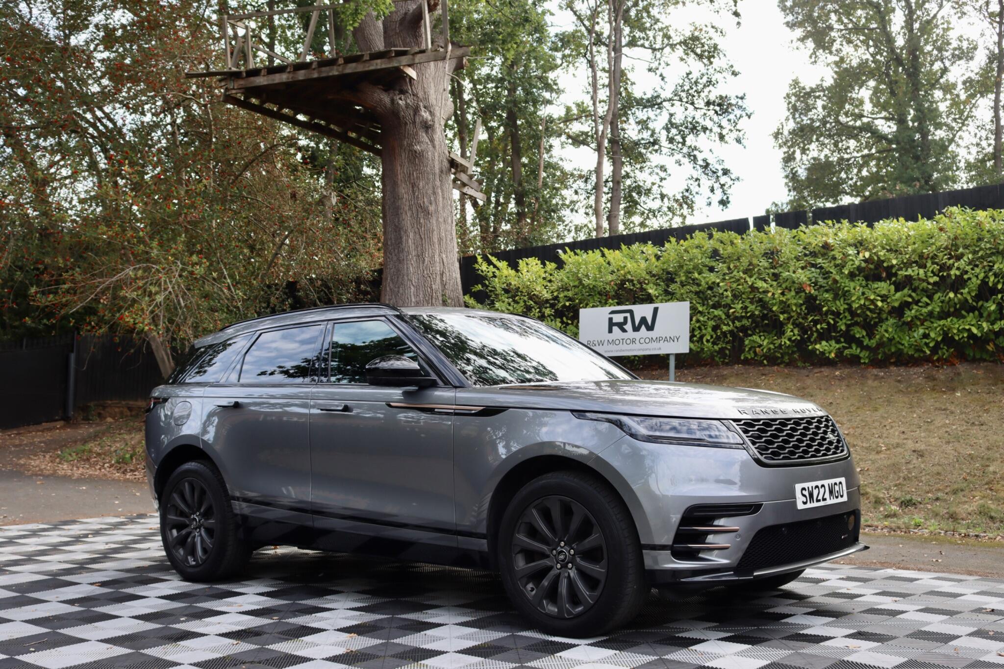 Land Rover Range Rover Velar view 18