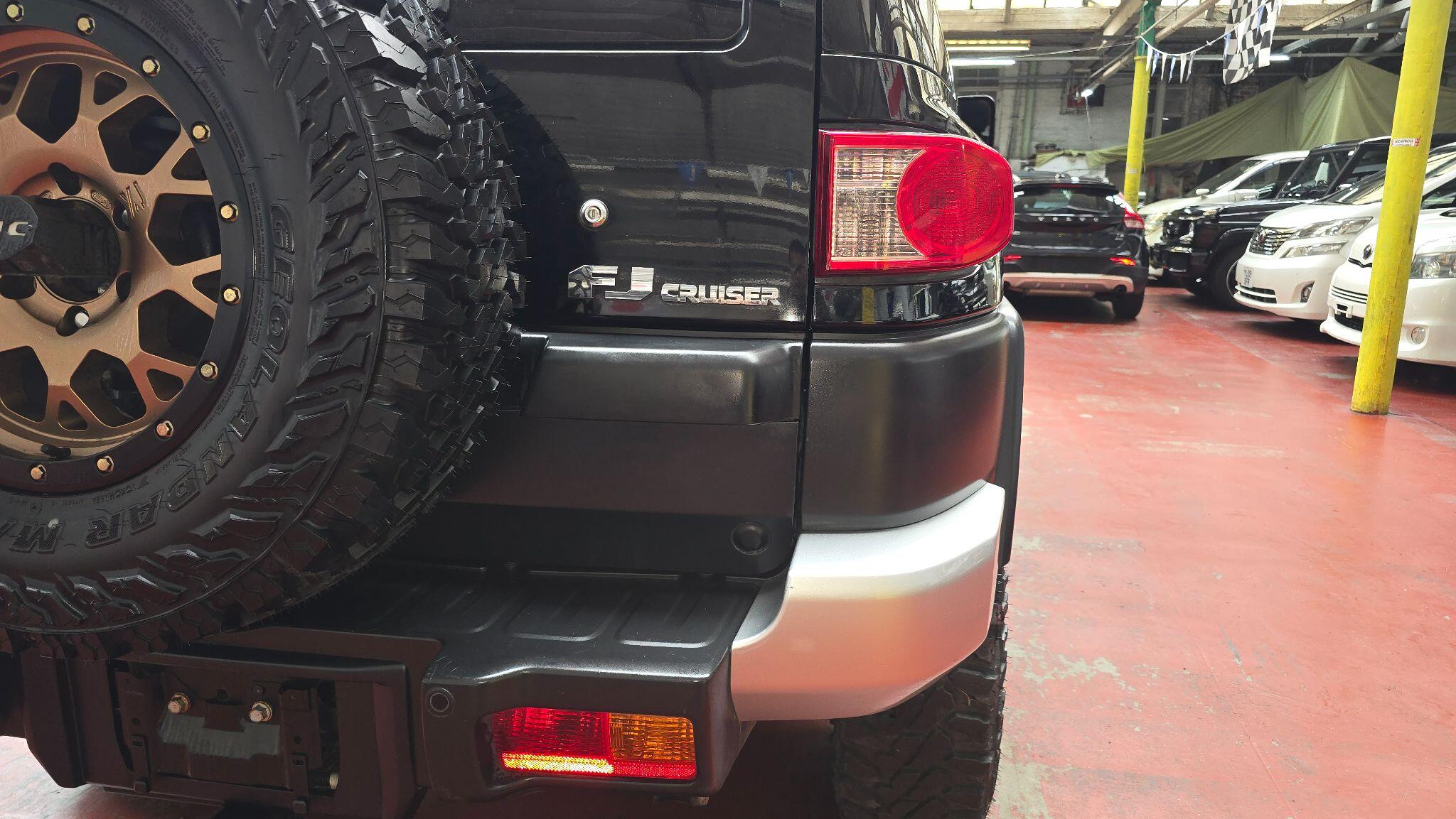 Toyota FJ Cruiser view 41