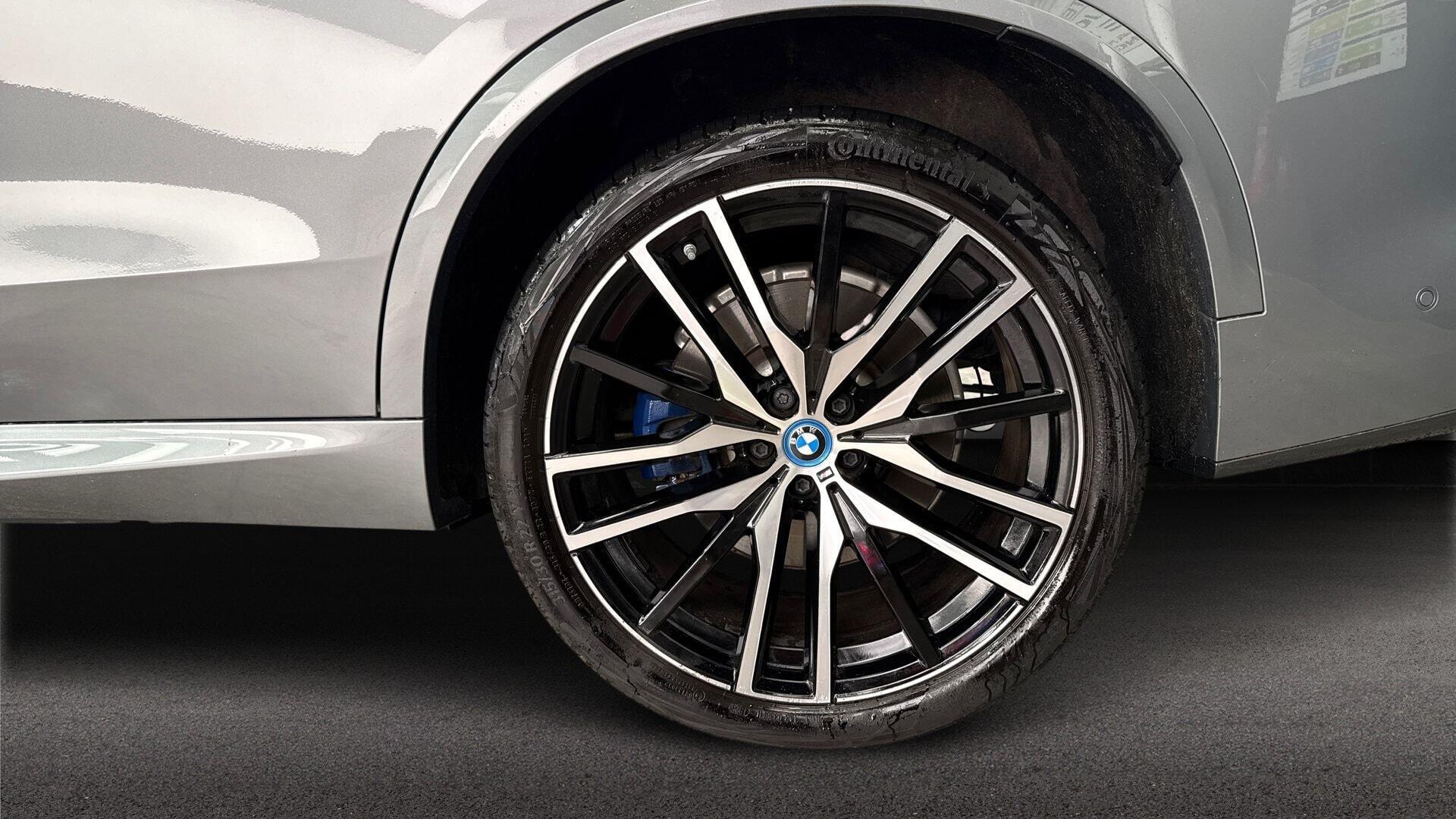 BMW X5 view 14
